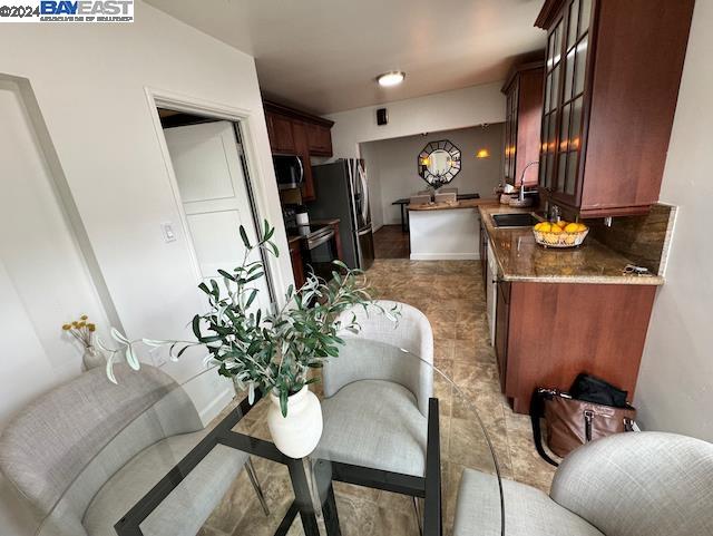 20146 Santa Maria Ave