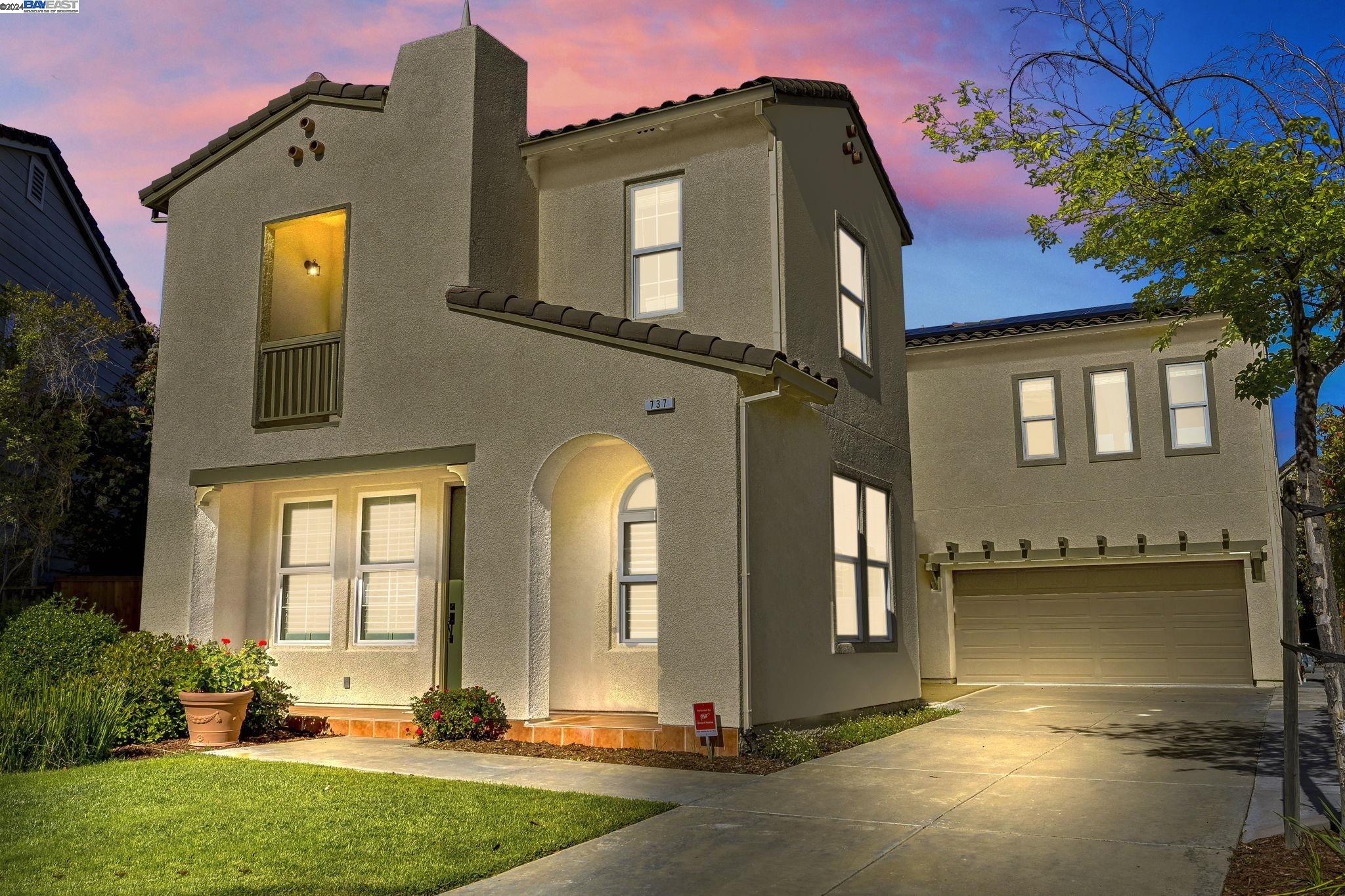 737 Birdwood Ct