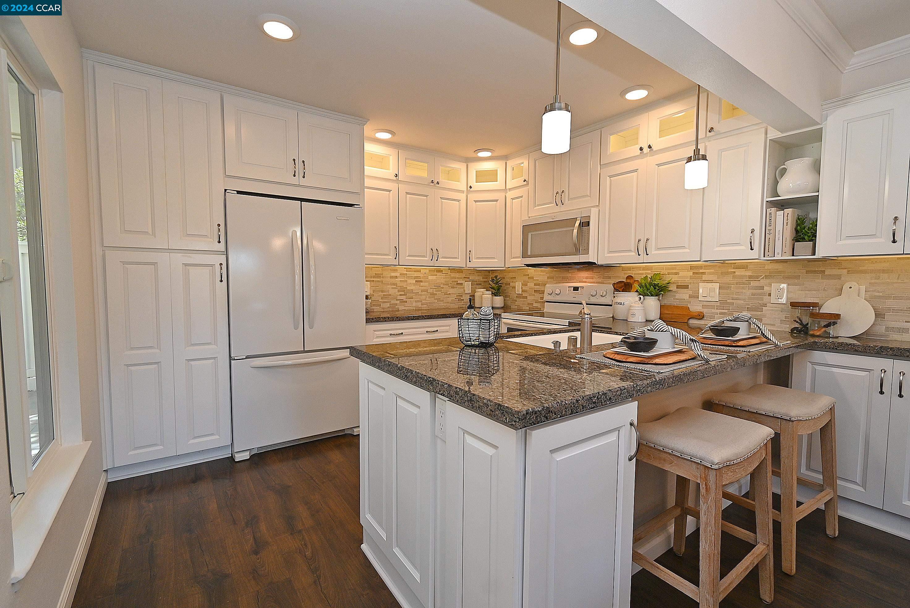 2708 Tice Creek # 4