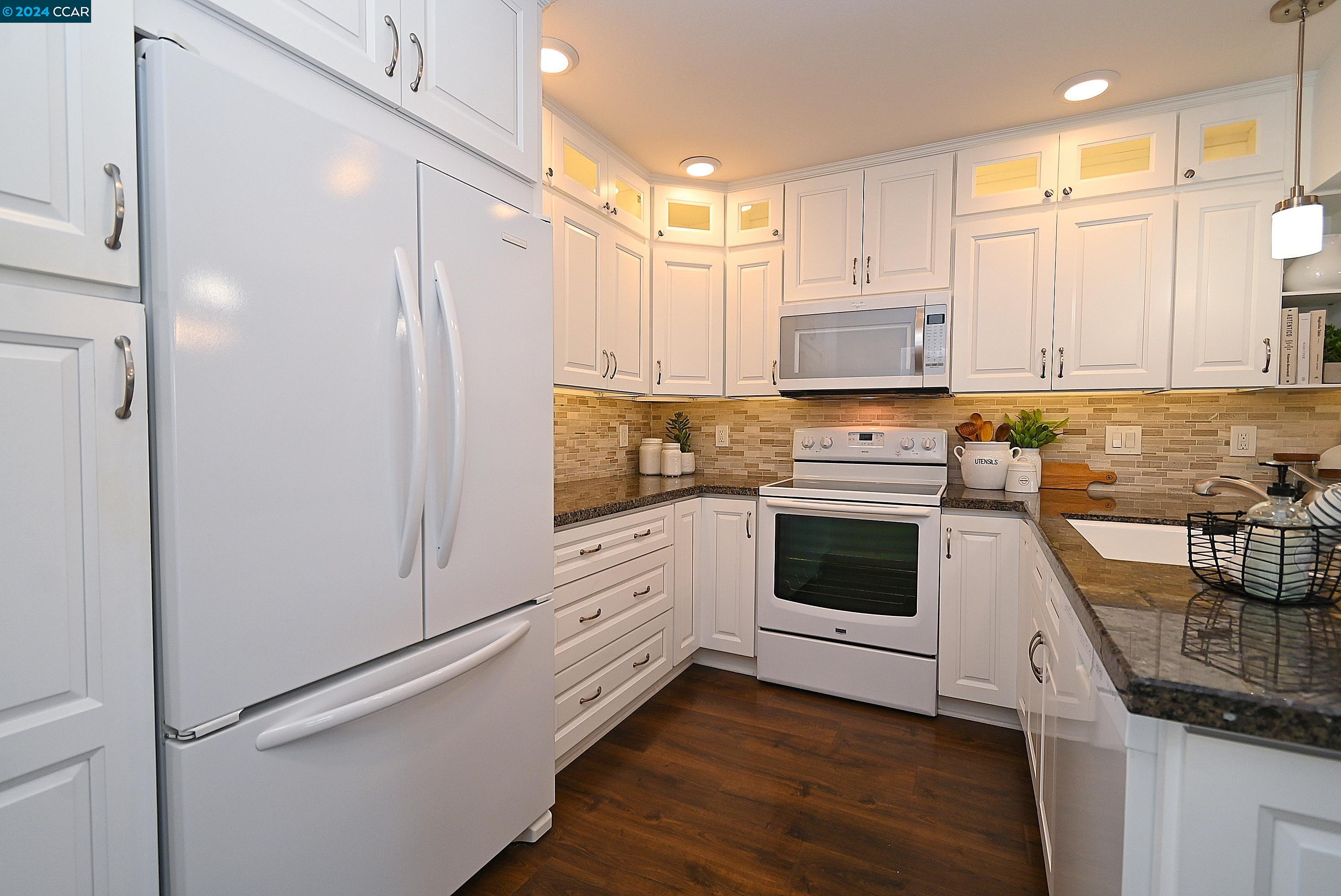 2708 Tice Creek # 4