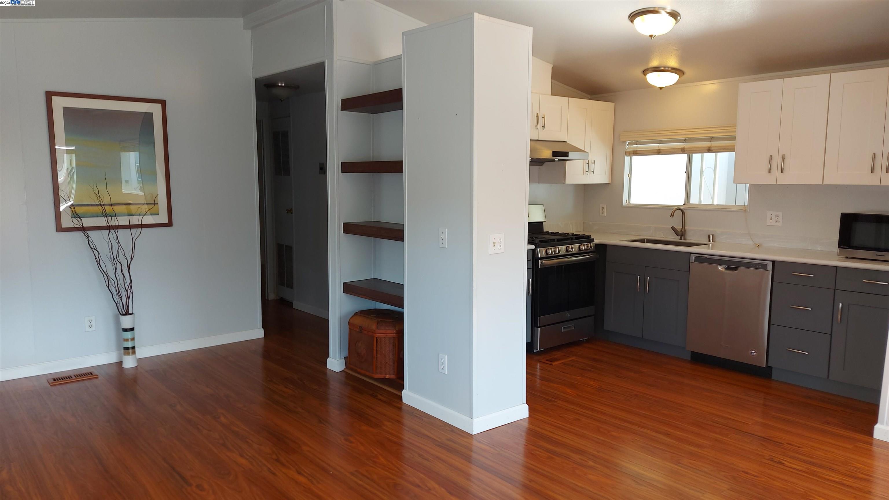 1200 W Winton Ave SPC 92