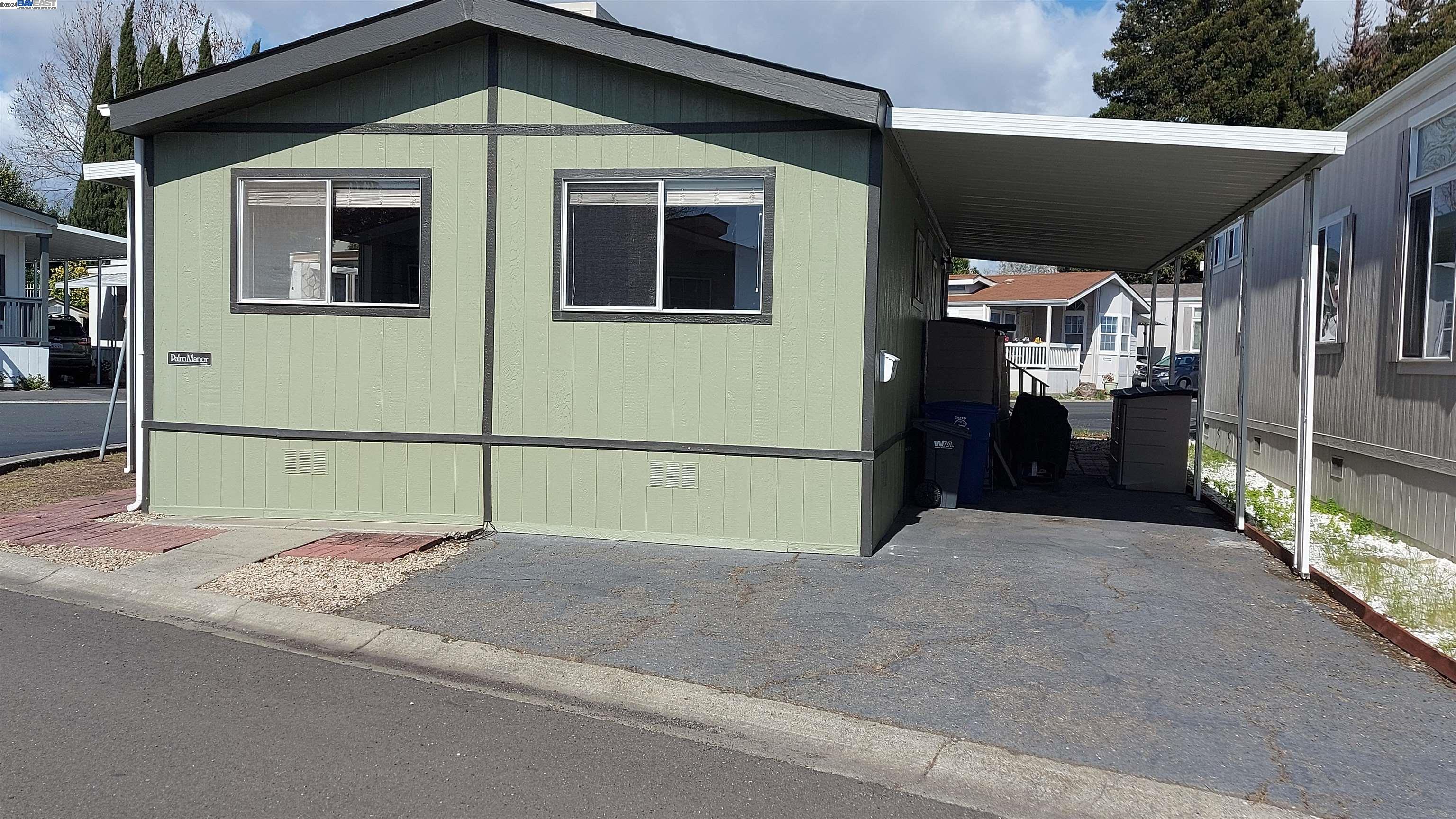 1200 W Winton Ave SPC 92