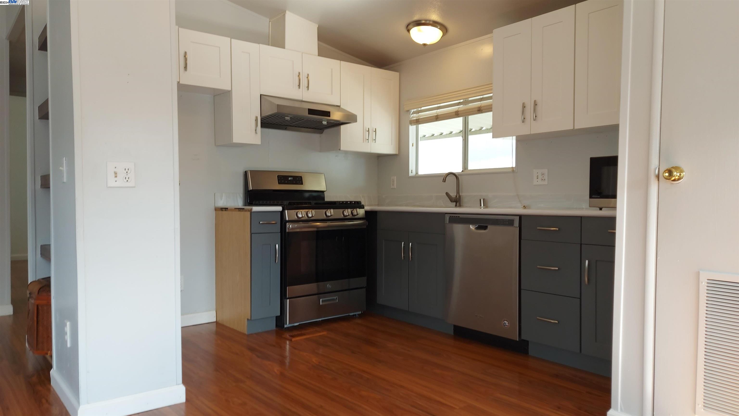 1200 W Winton Ave SPC 92