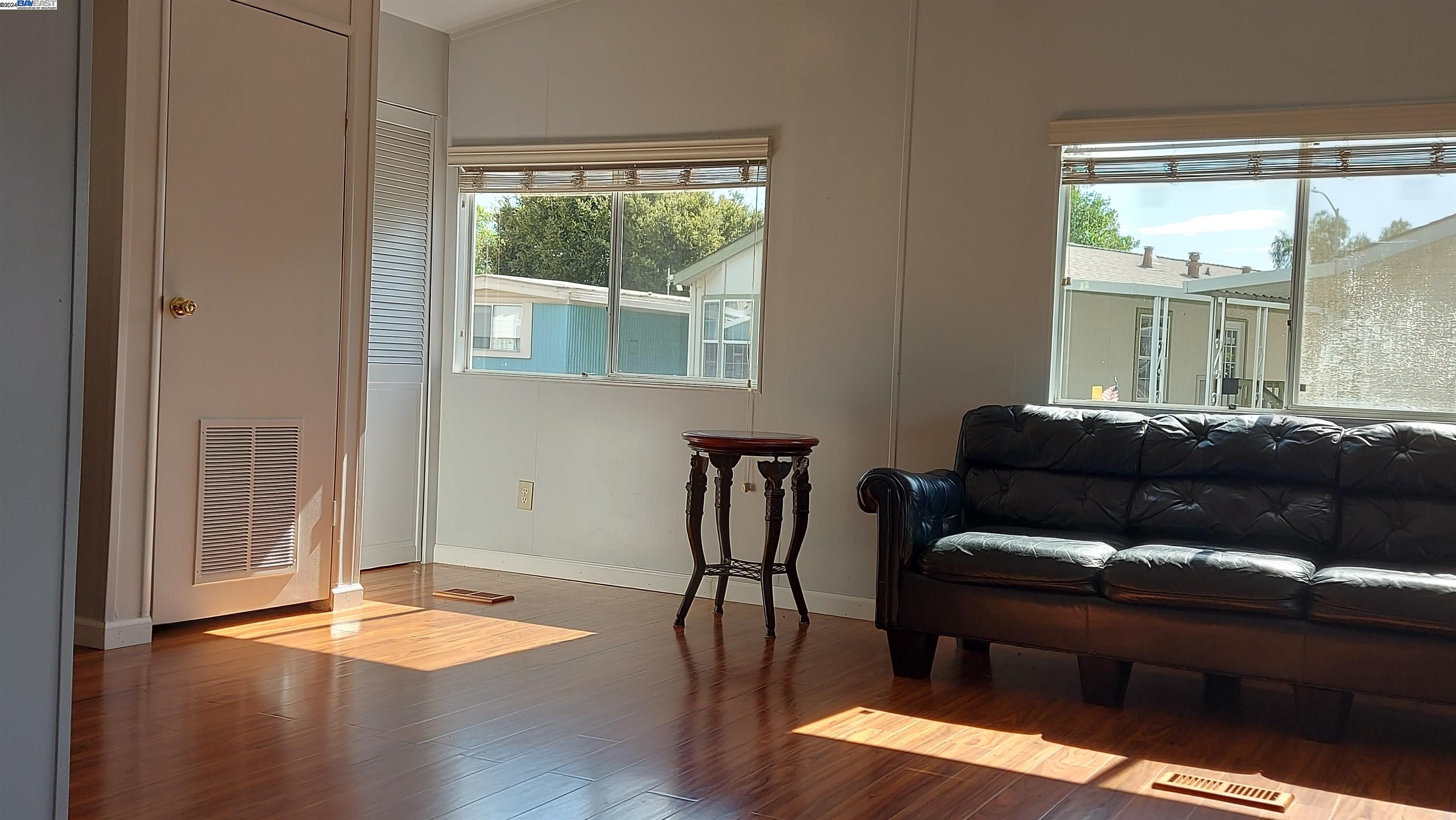 1200 W Winton Ave SPC 92