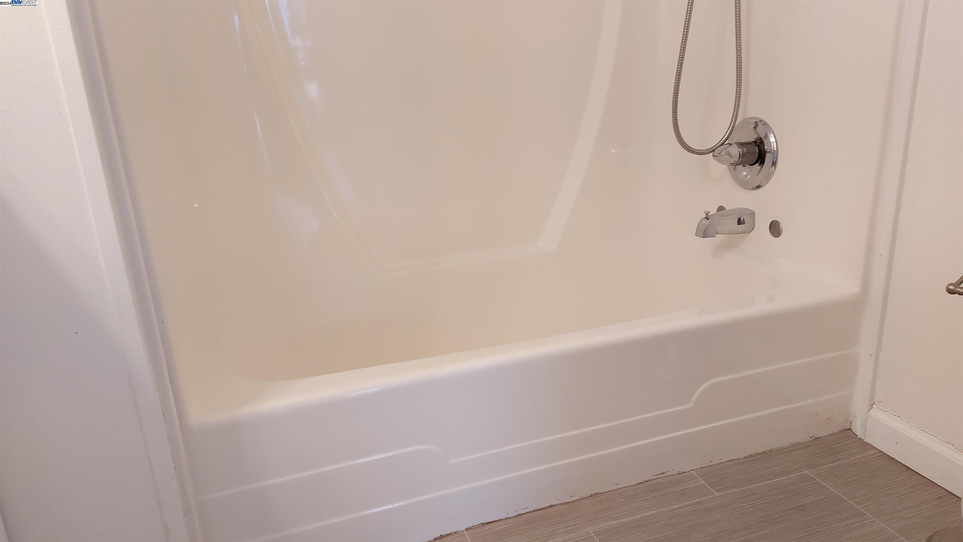 1200 W Winton Ave SPC 92