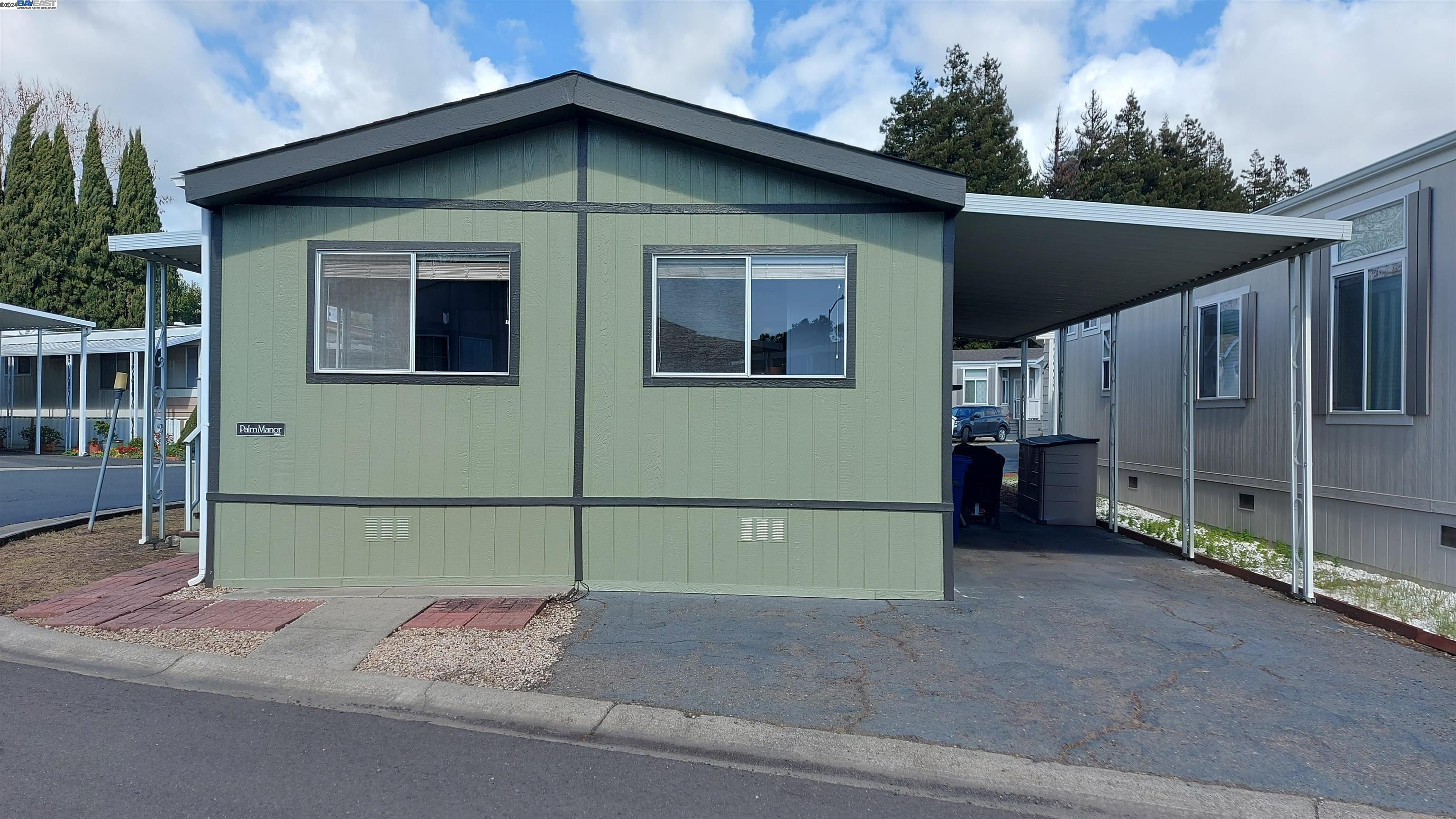 1200 W Winton Ave SPC 92