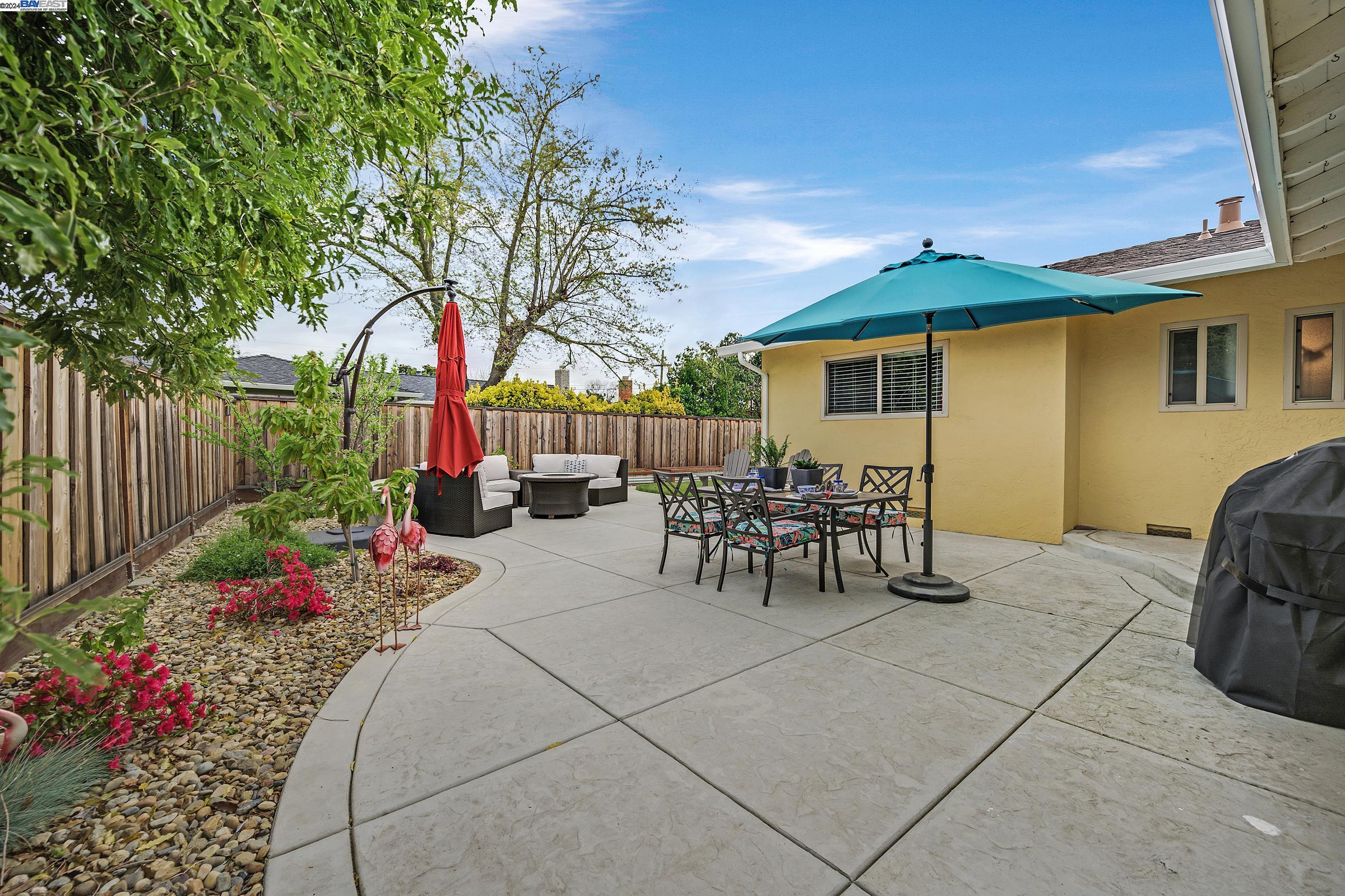 638 Los Alamos Ave
