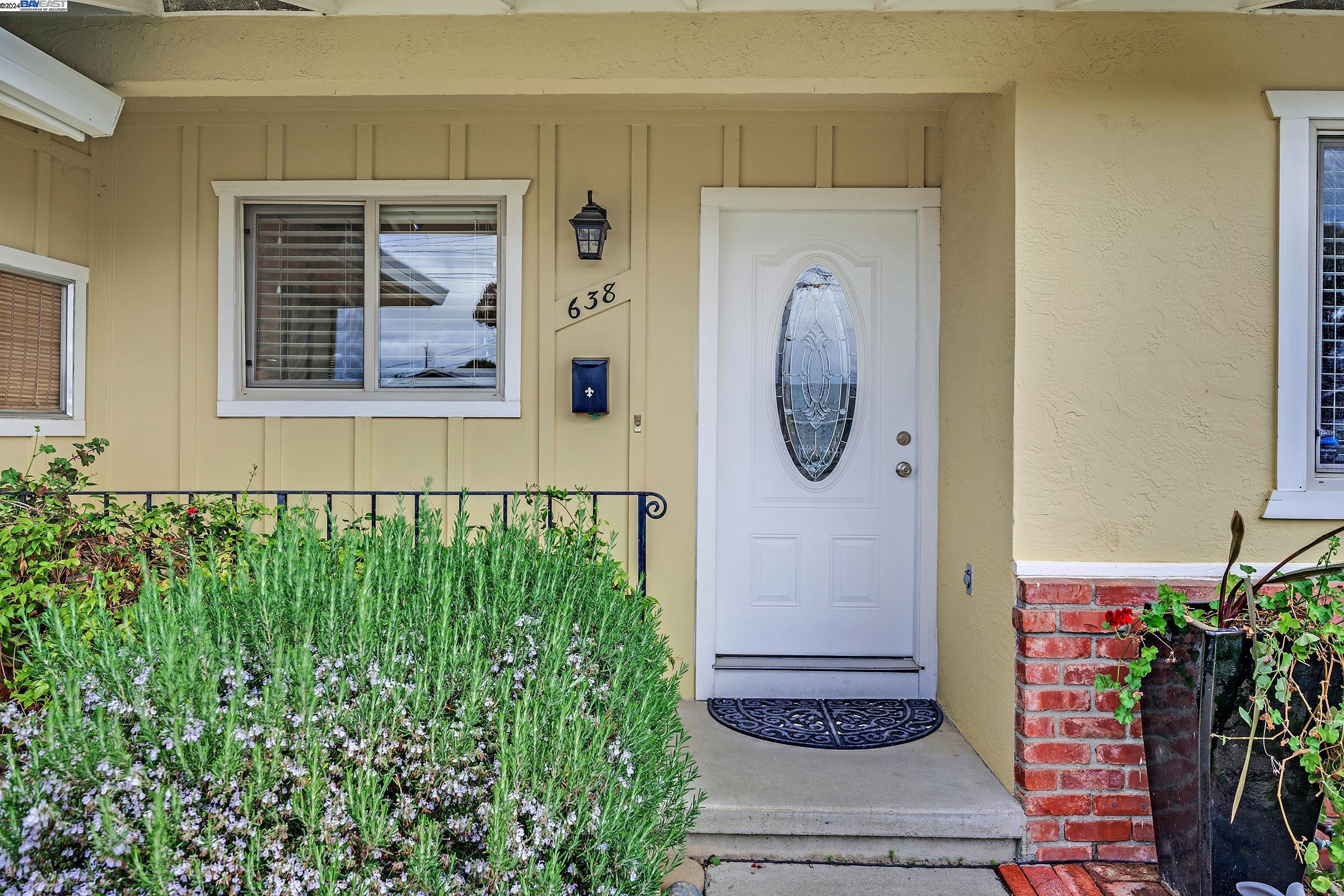 638 Los Alamos Ave