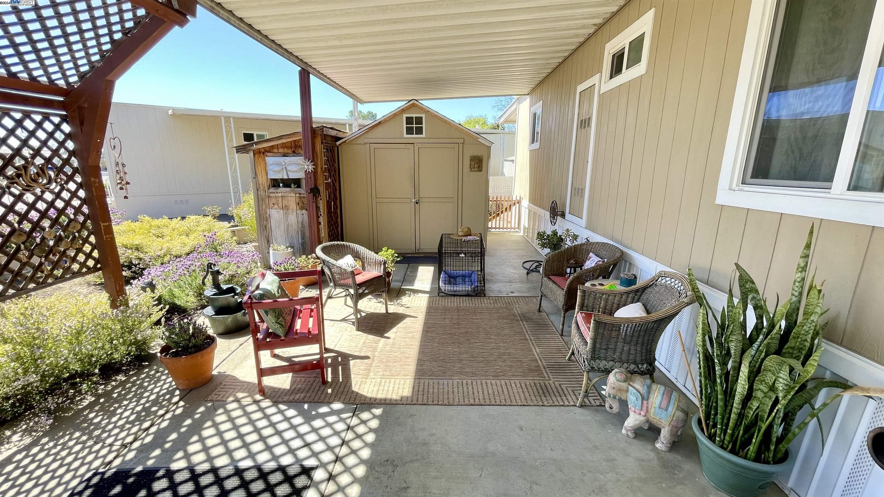 711 Old Canyon Rd # 104