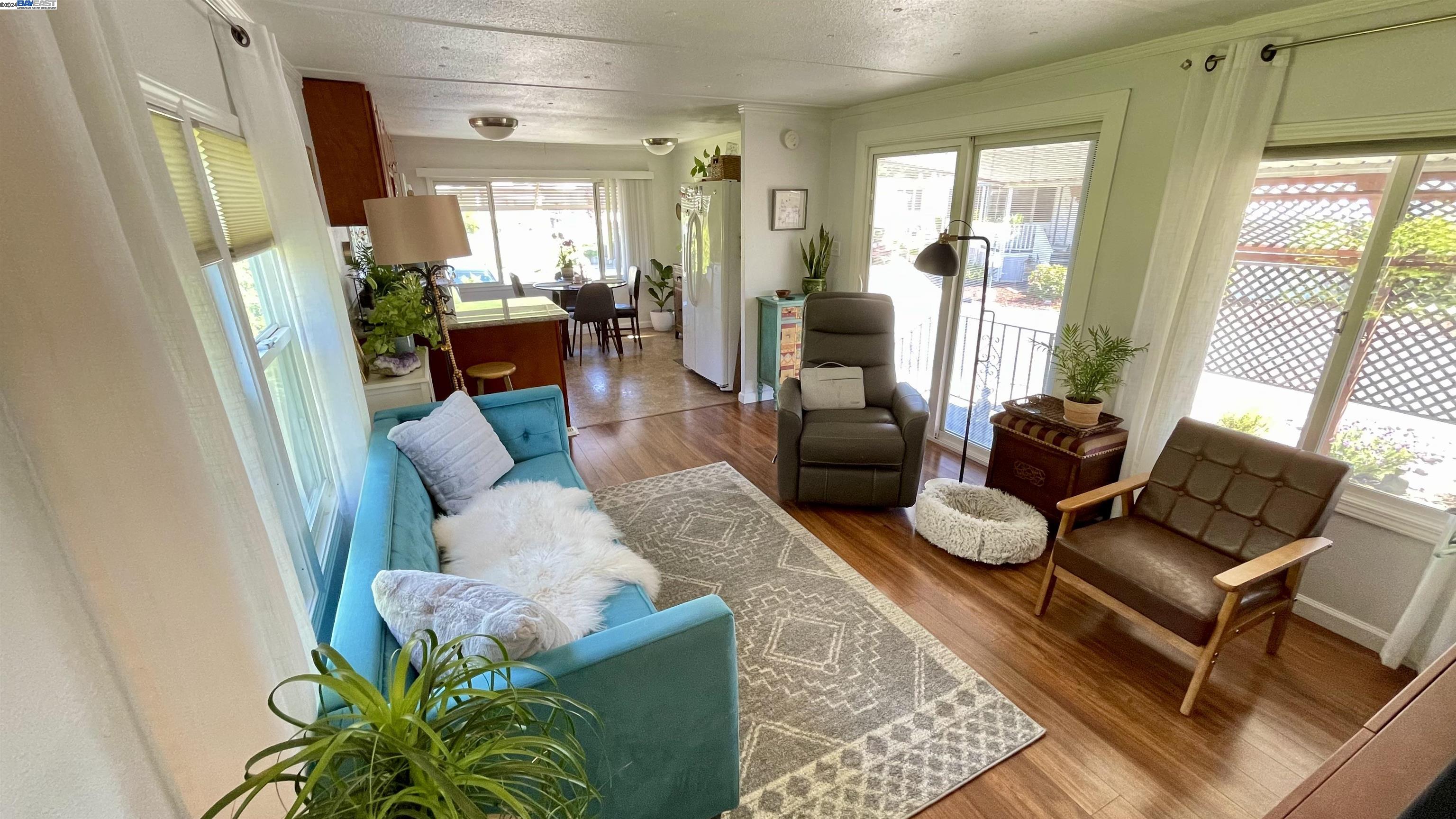 711 Old Canyon Rd # 104