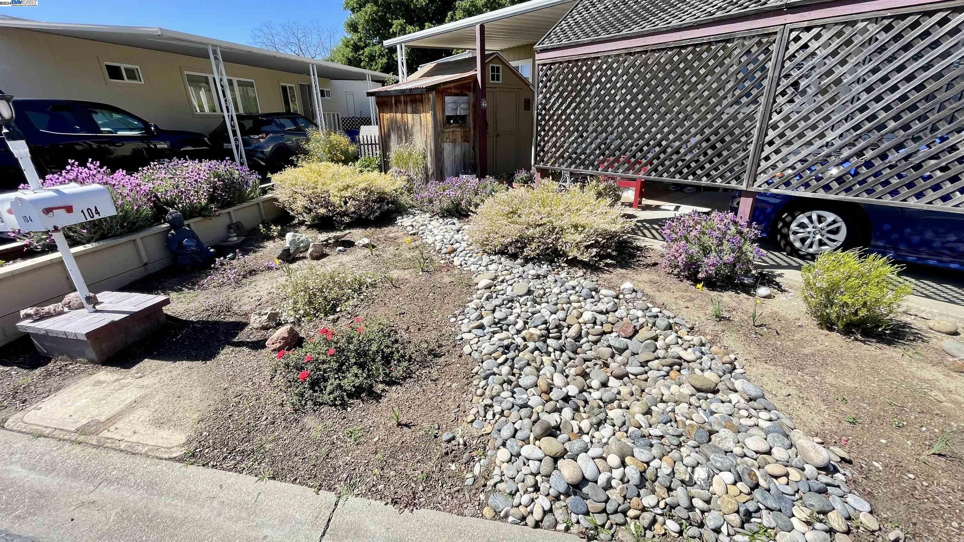 711 Old Canyon Rd # 104