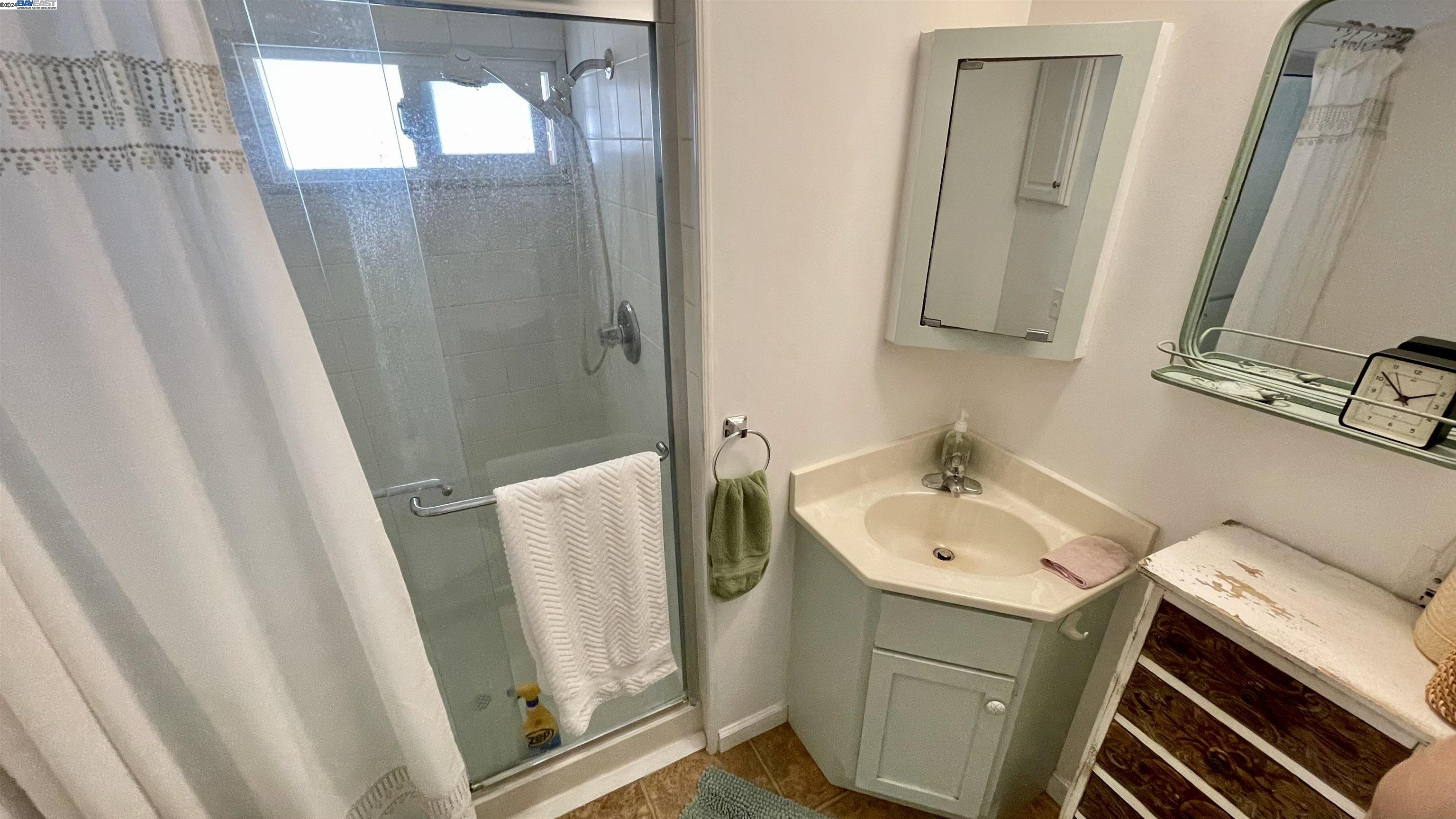 711 Old Canyon Rd # 104