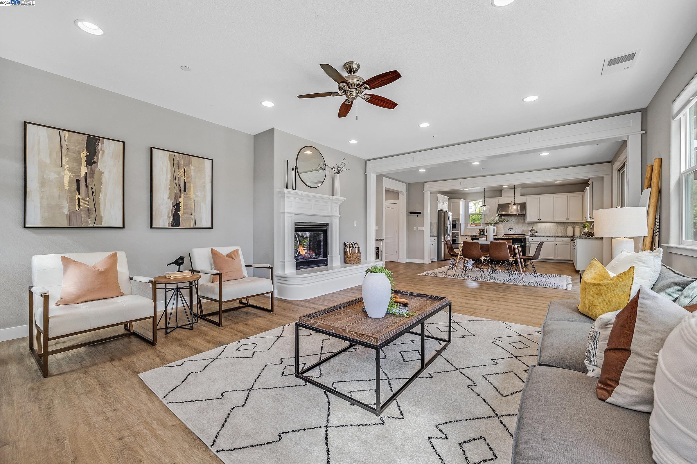 3162 Lucca Cir