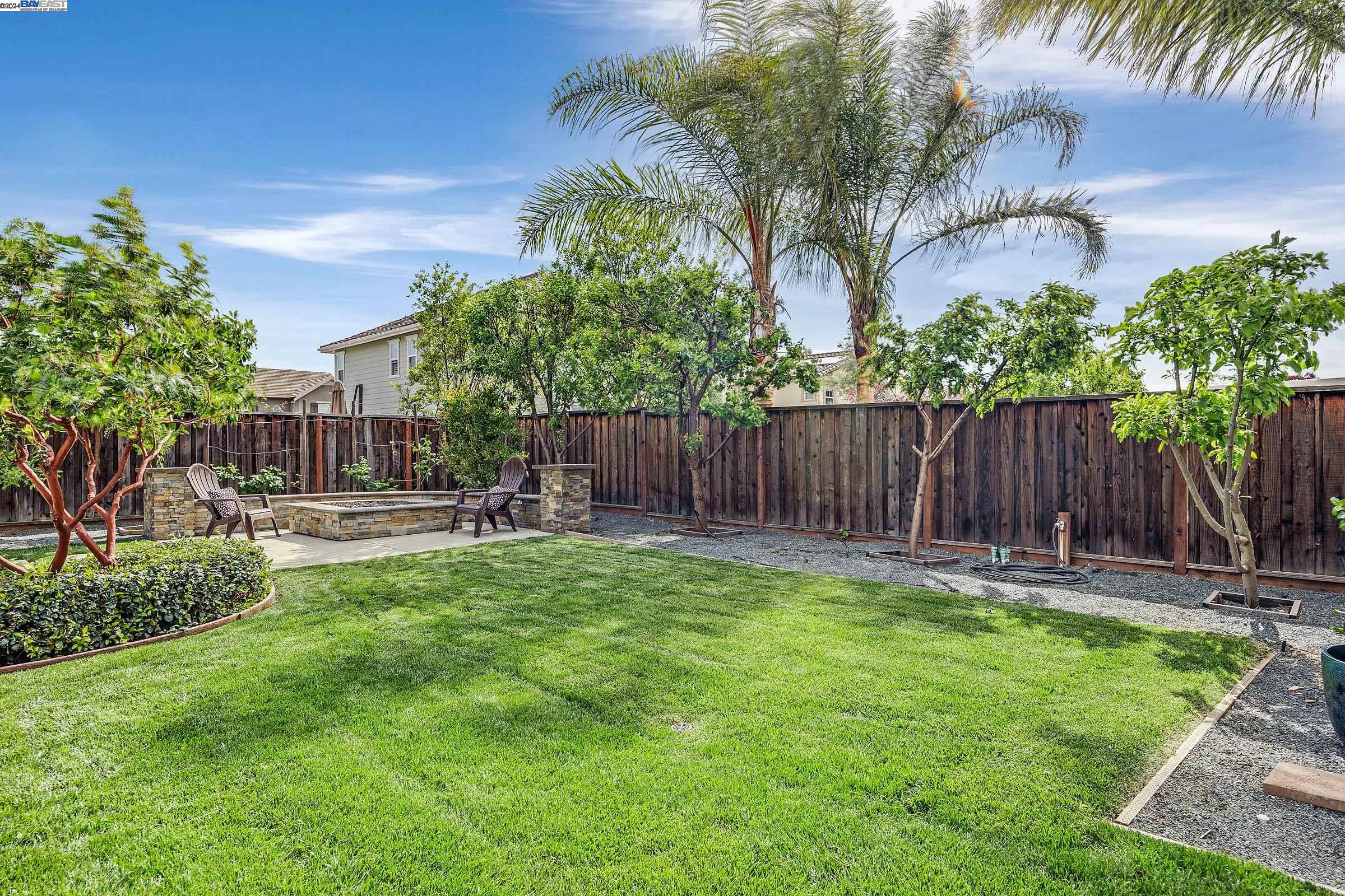 3162 Lucca Cir