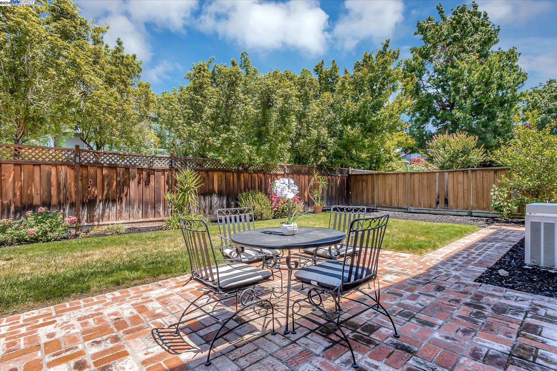 2915 Calle De La Mesa