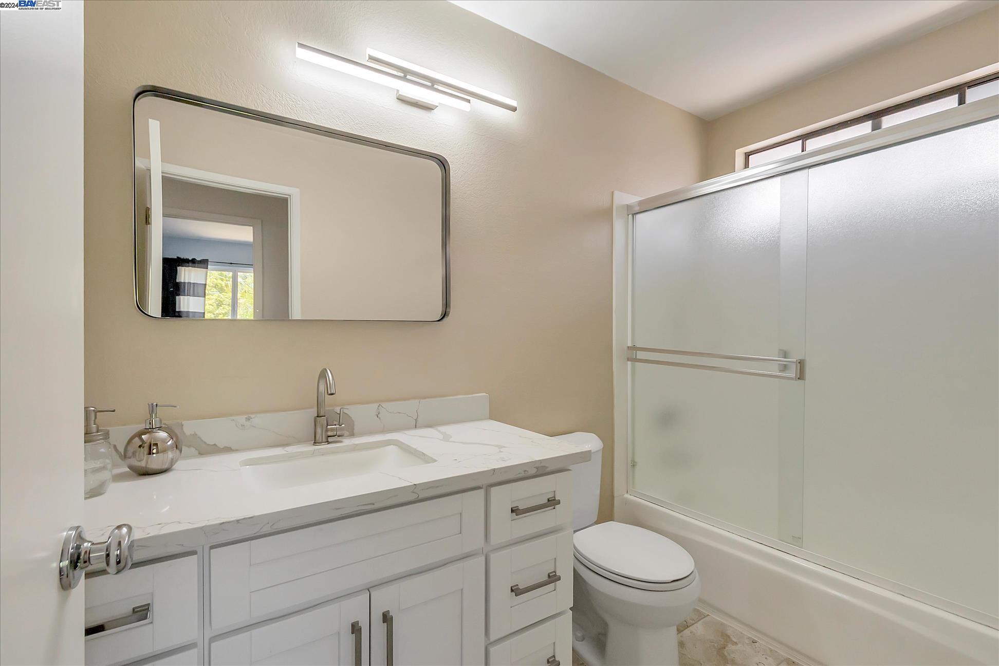 2915 Calle De La Mesa