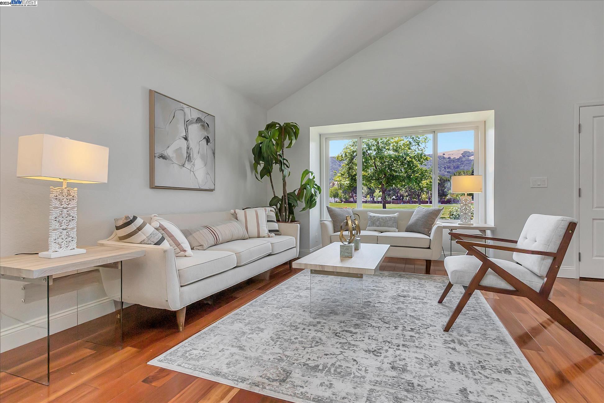 2915 Calle De La Mesa