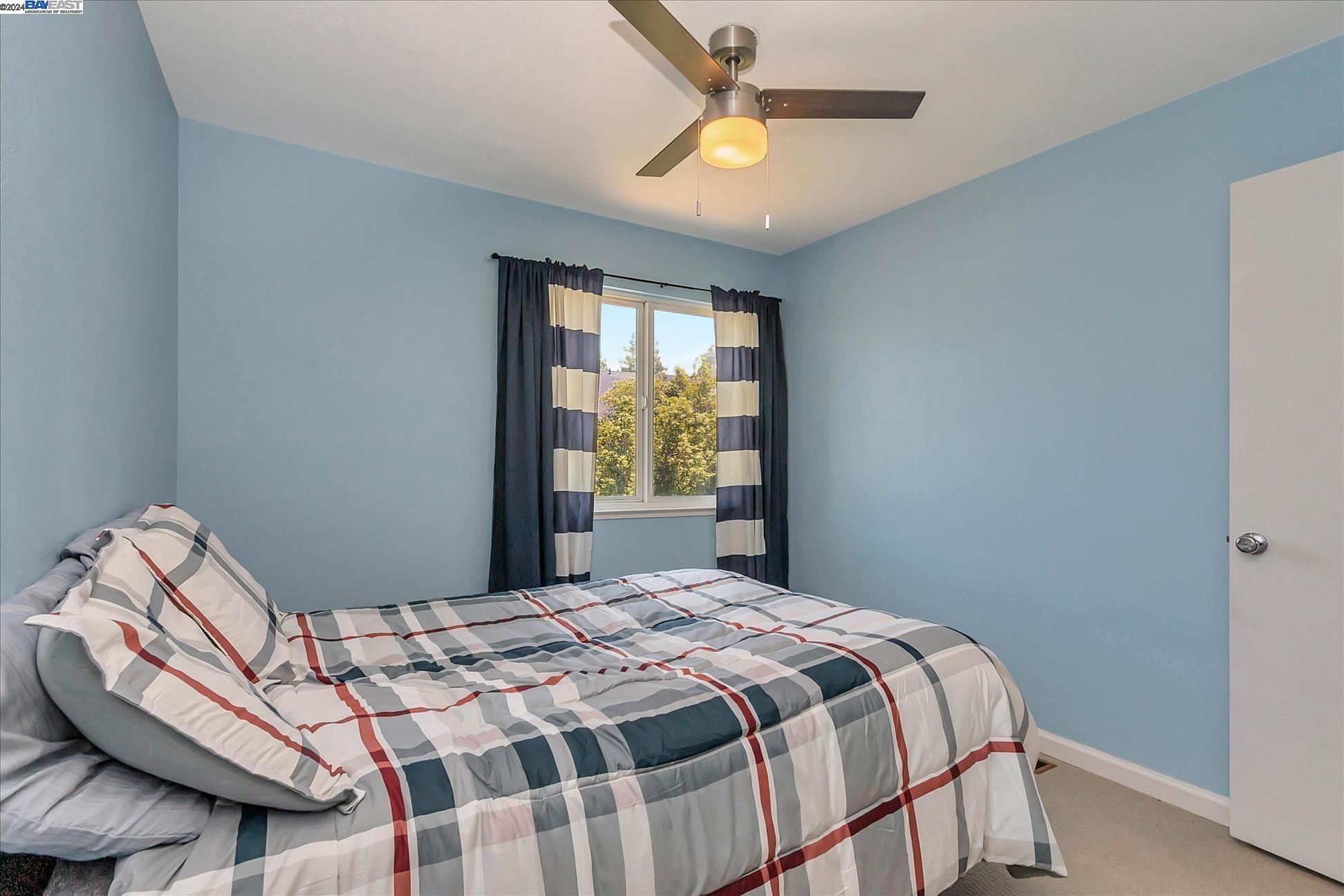 2915 Calle De La Mesa