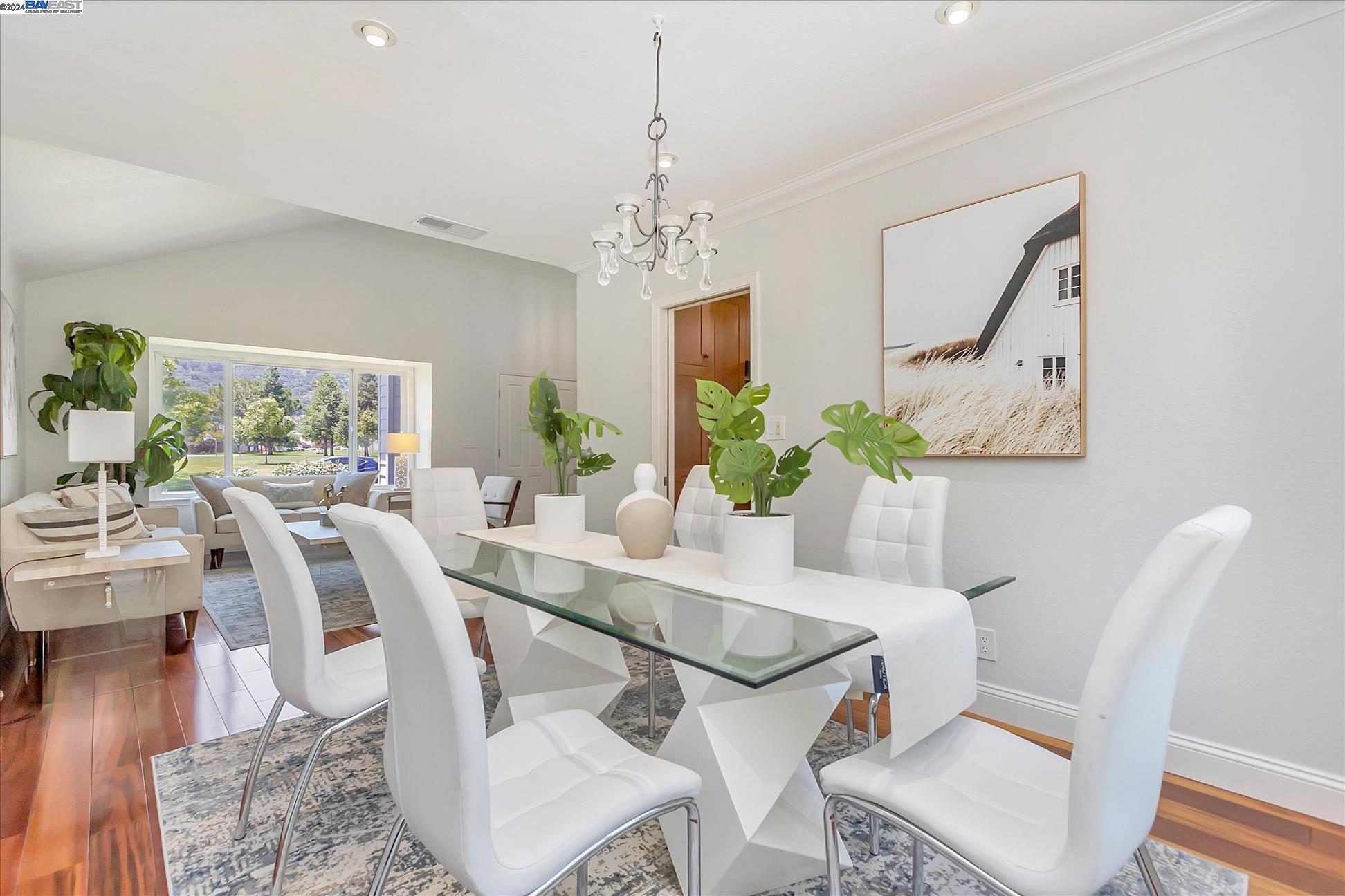 2915 Calle De La Mesa