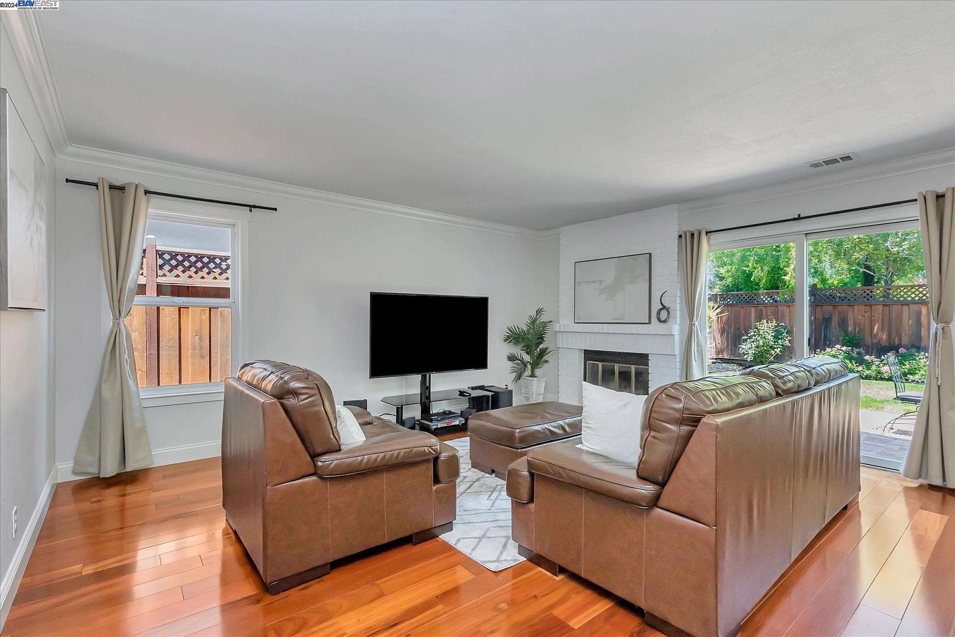 2915 Calle De La Mesa