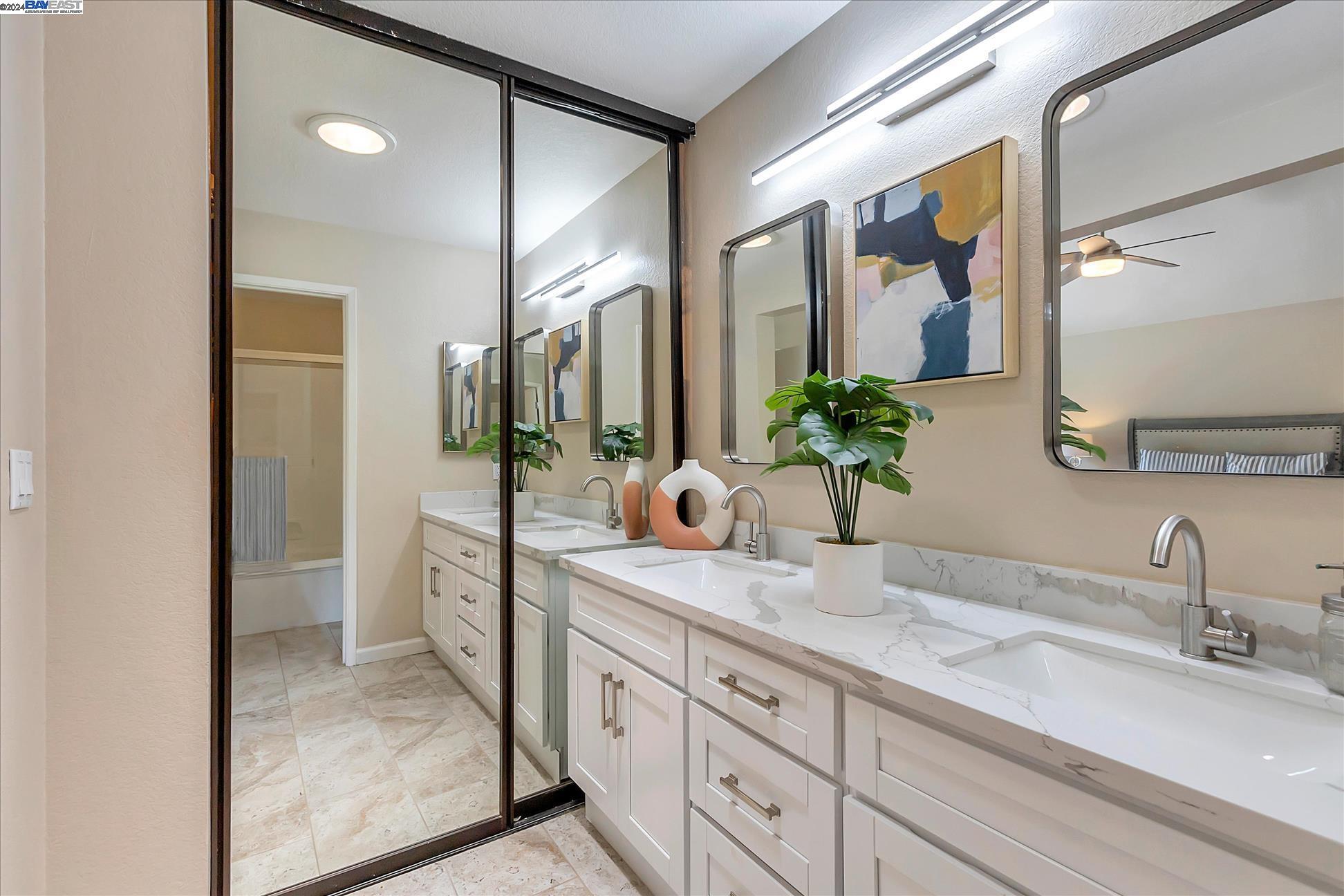 2915 Calle De La Mesa