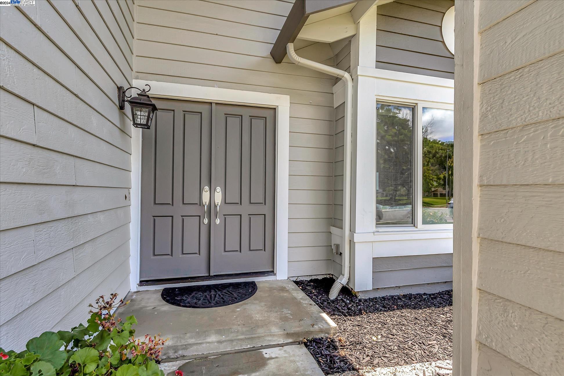 2915 Calle De La Mesa