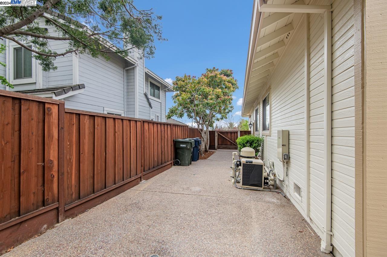 404 Knottingham Circle