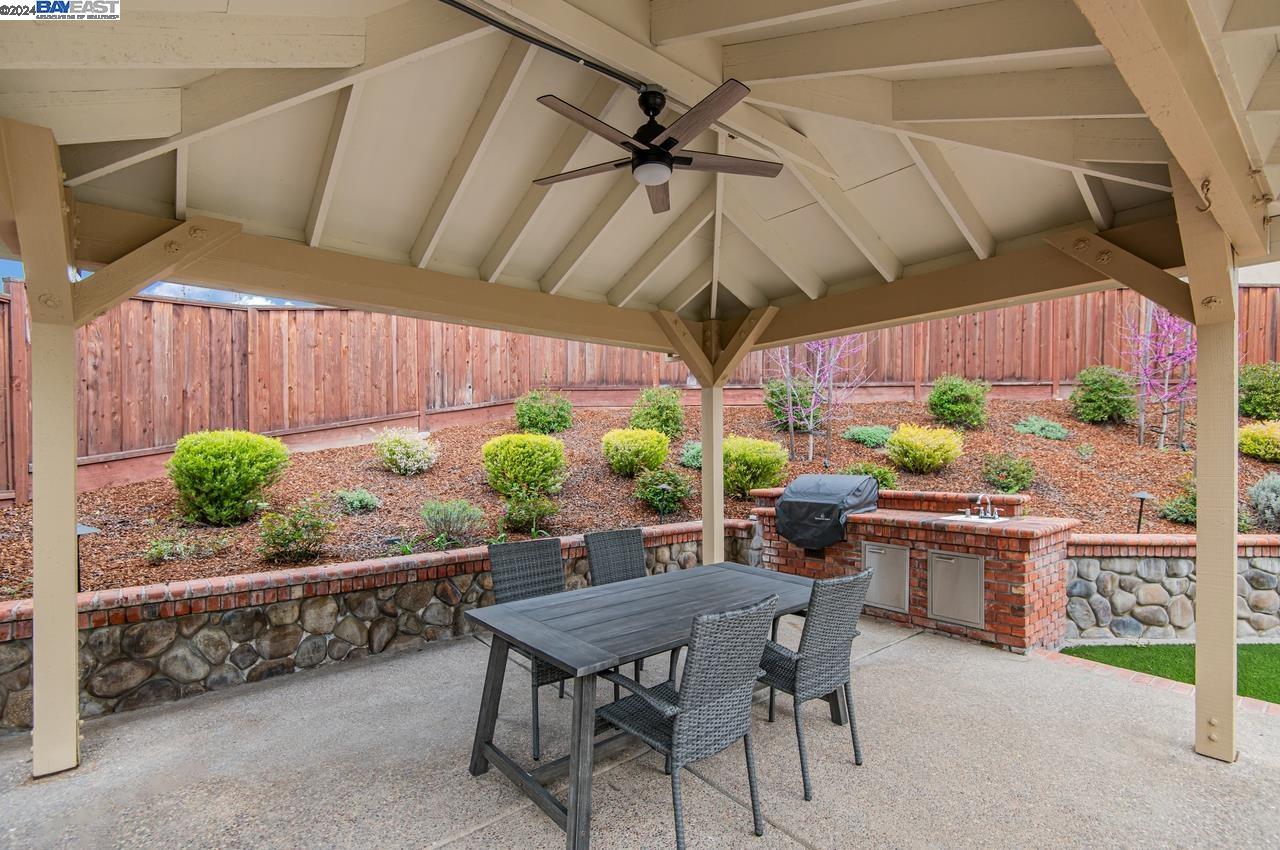 404 Knottingham Circle