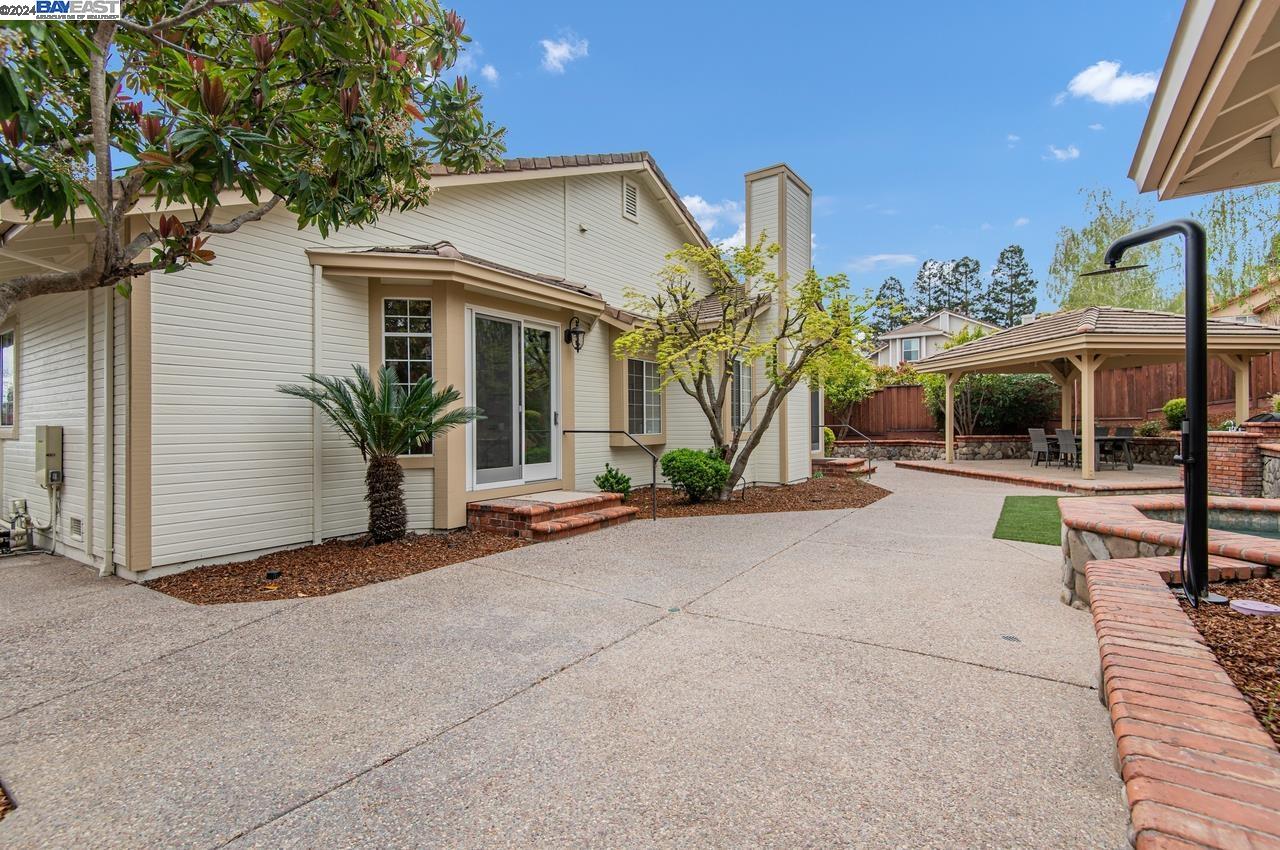 404 Knottingham Circle