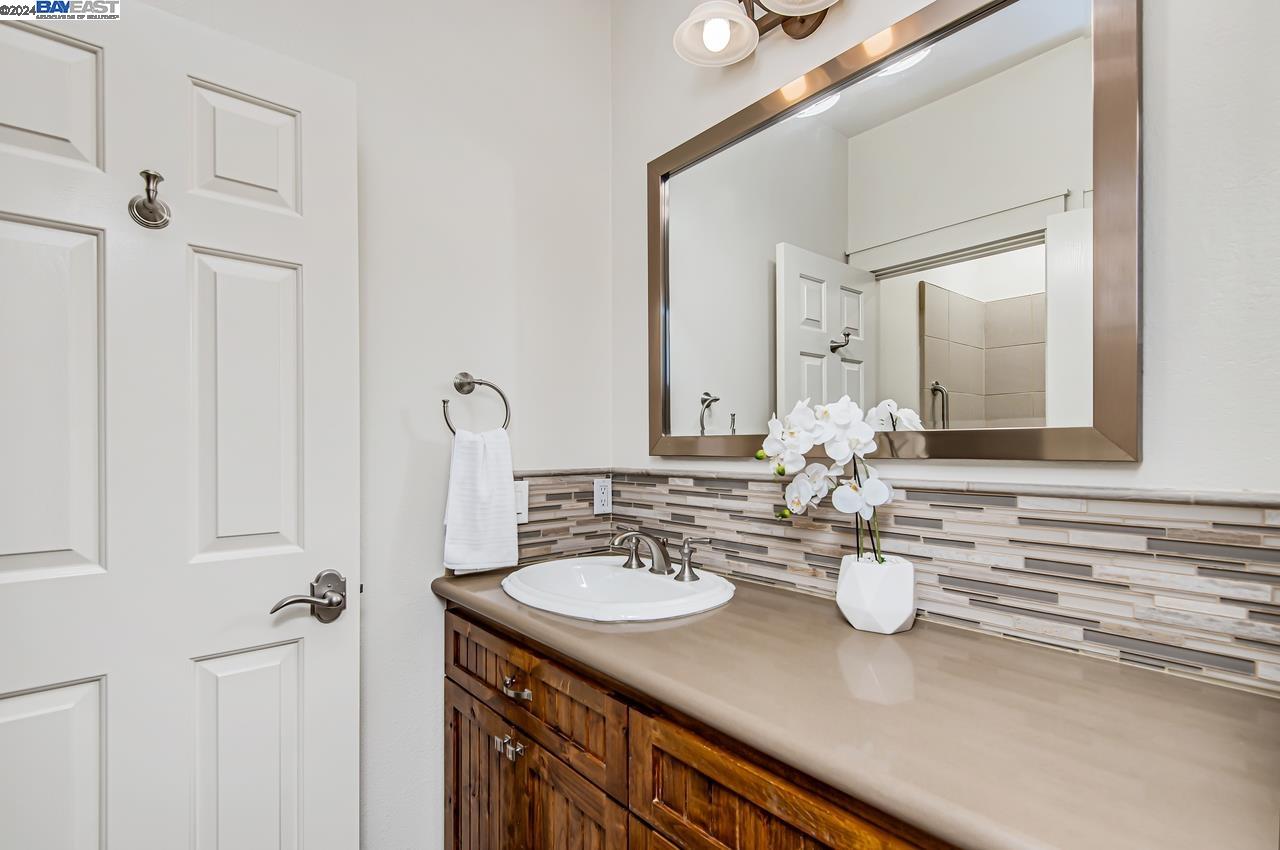 404 Knottingham Circle