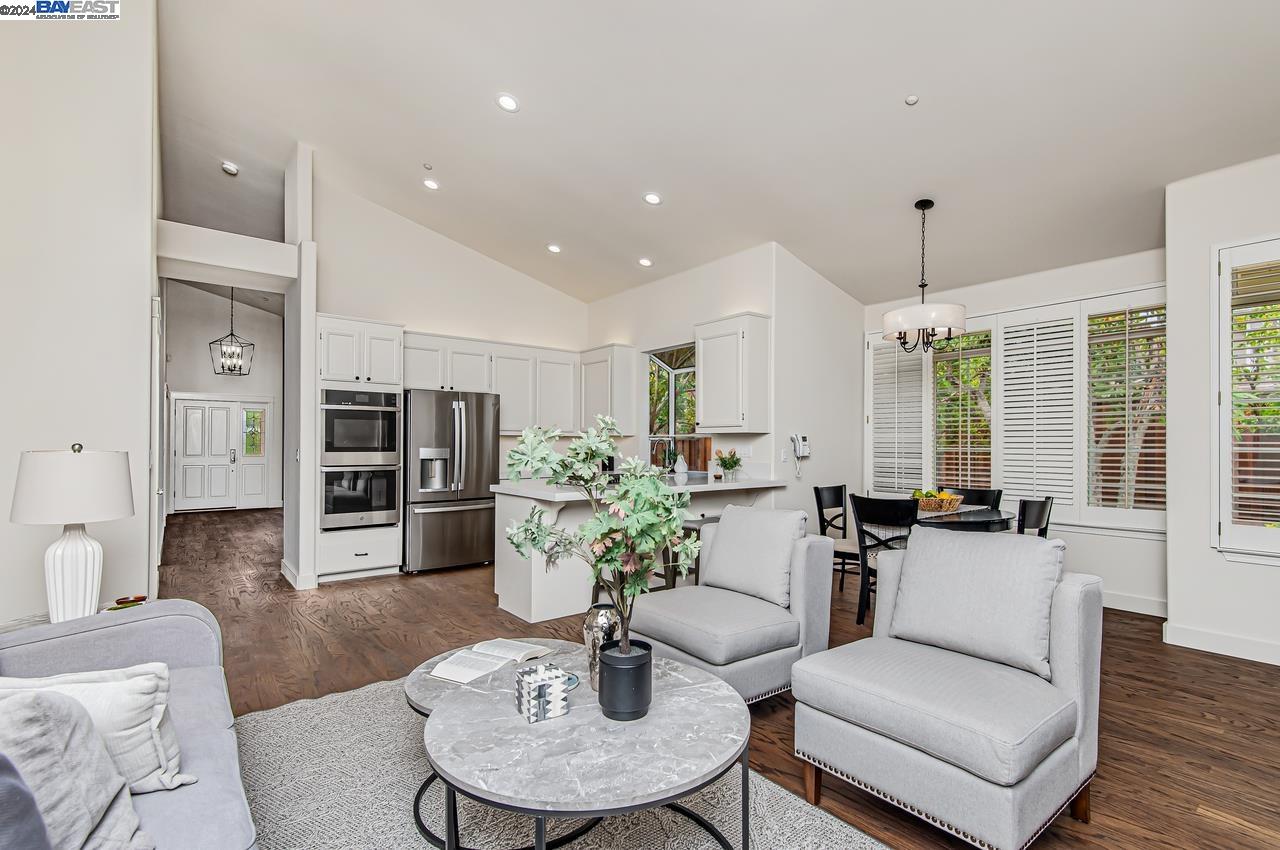 404 Knottingham Circle