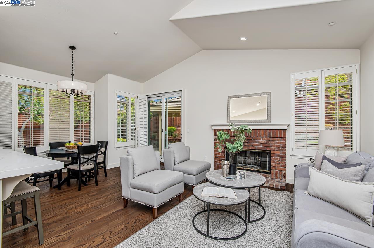 404 Knottingham Circle