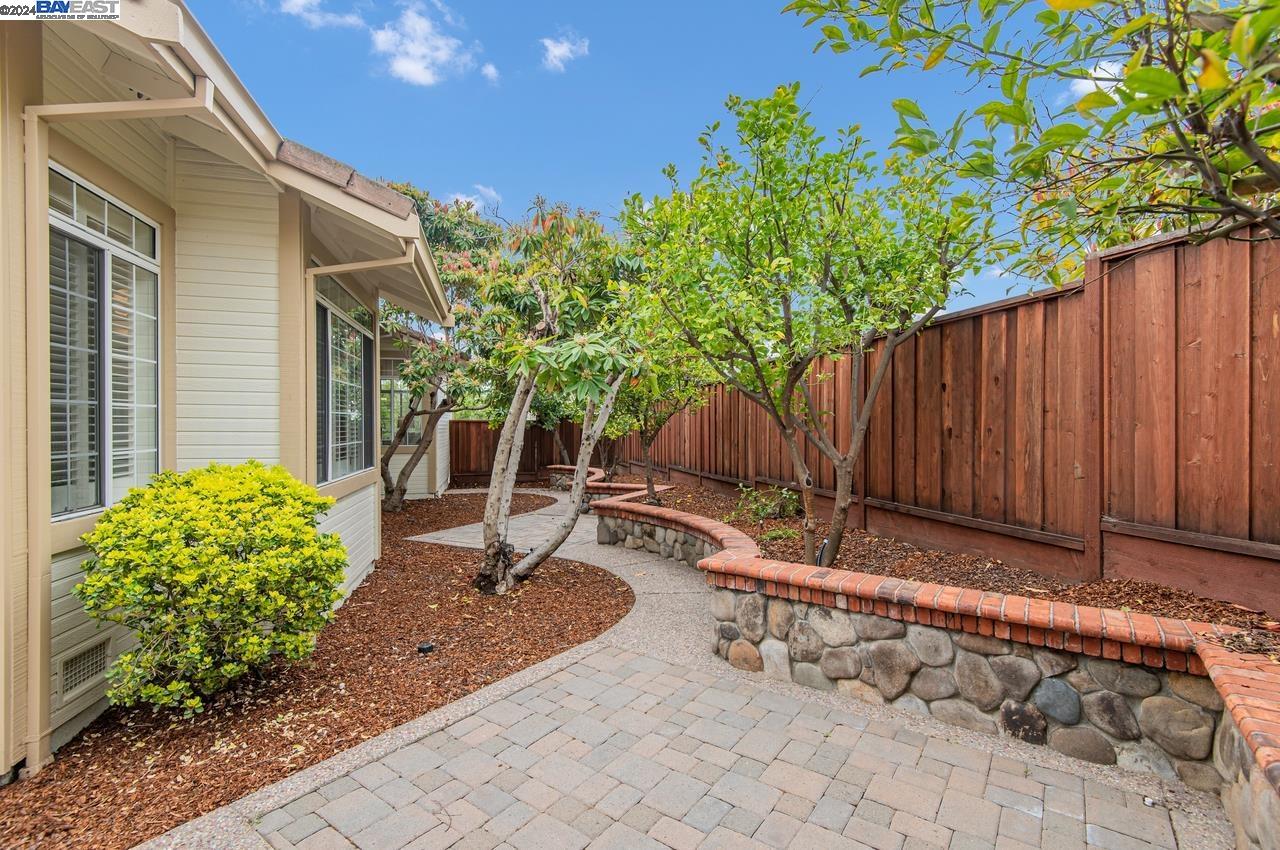 404 Knottingham Circle