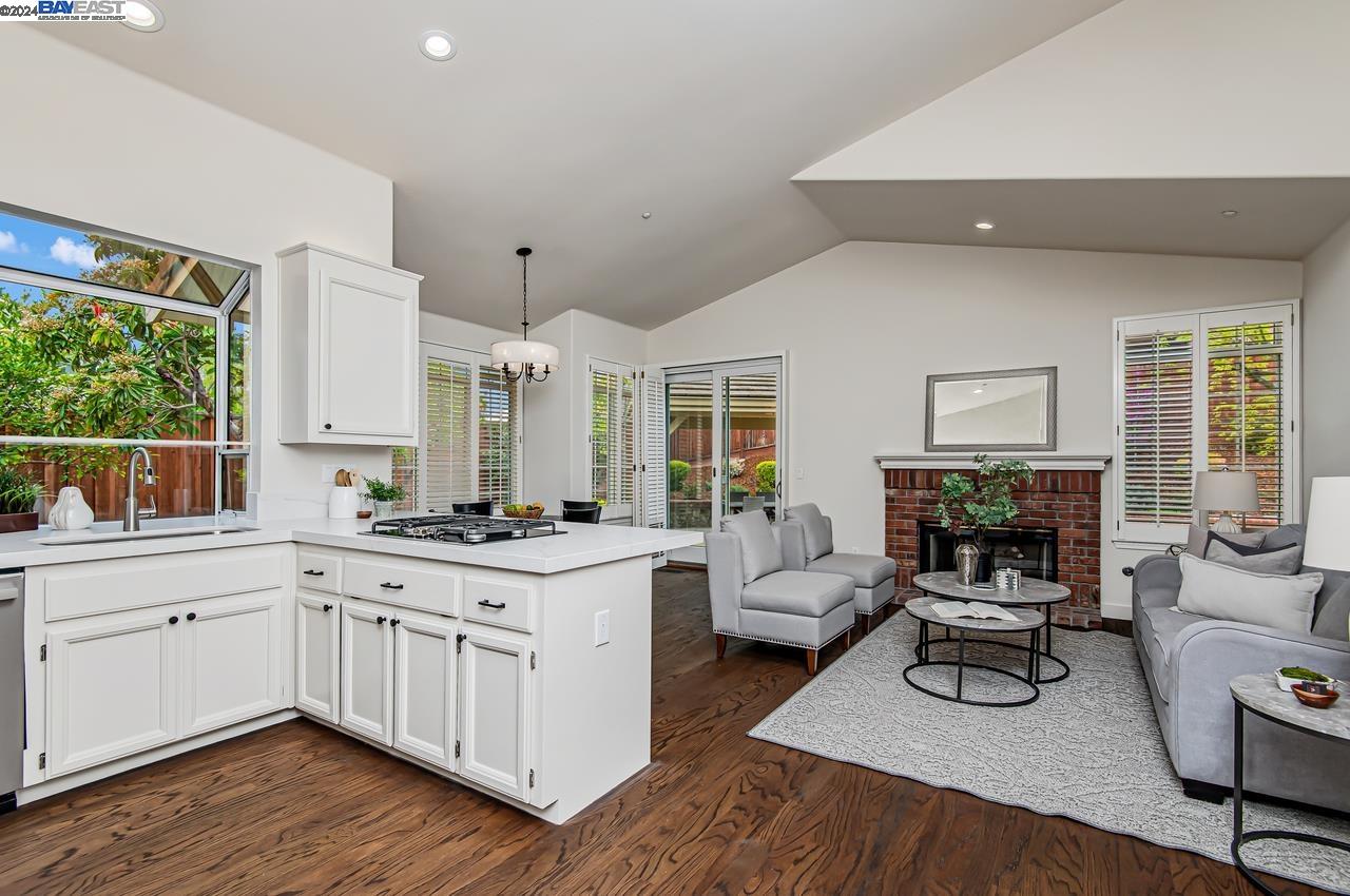 404 Knottingham Circle