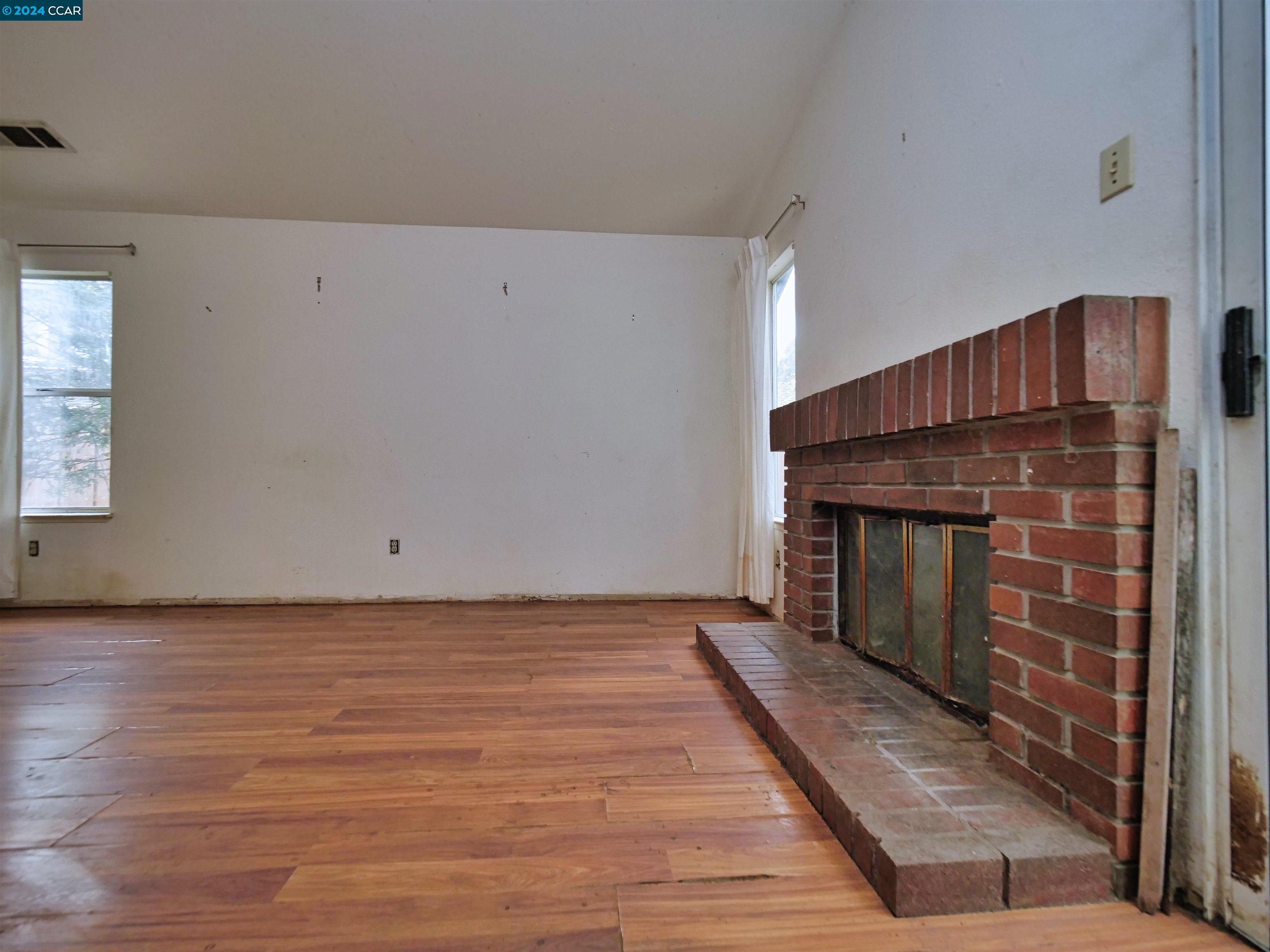 1050 Pueblo Court