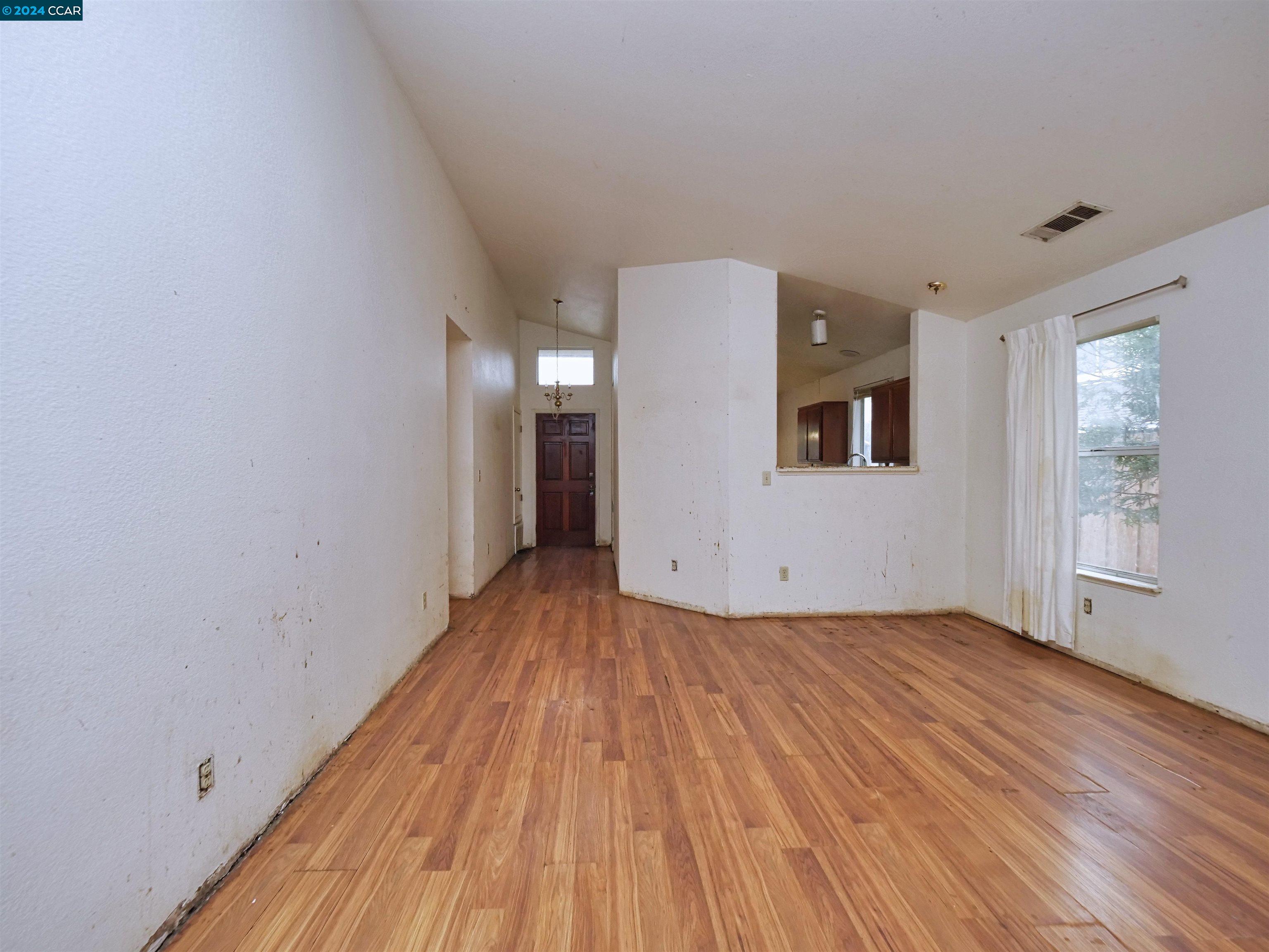 1050 Pueblo Court