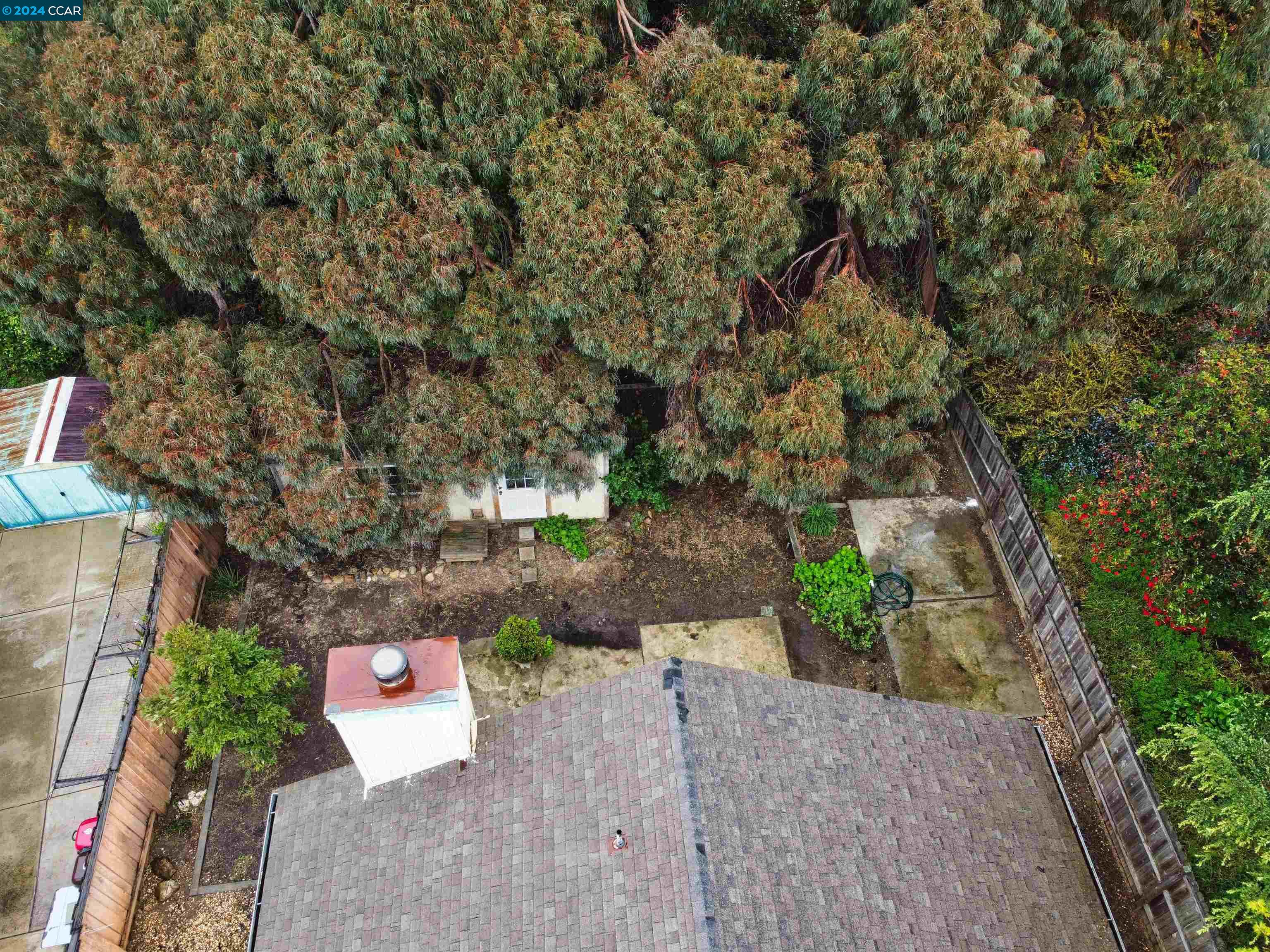 1050 Pueblo Court