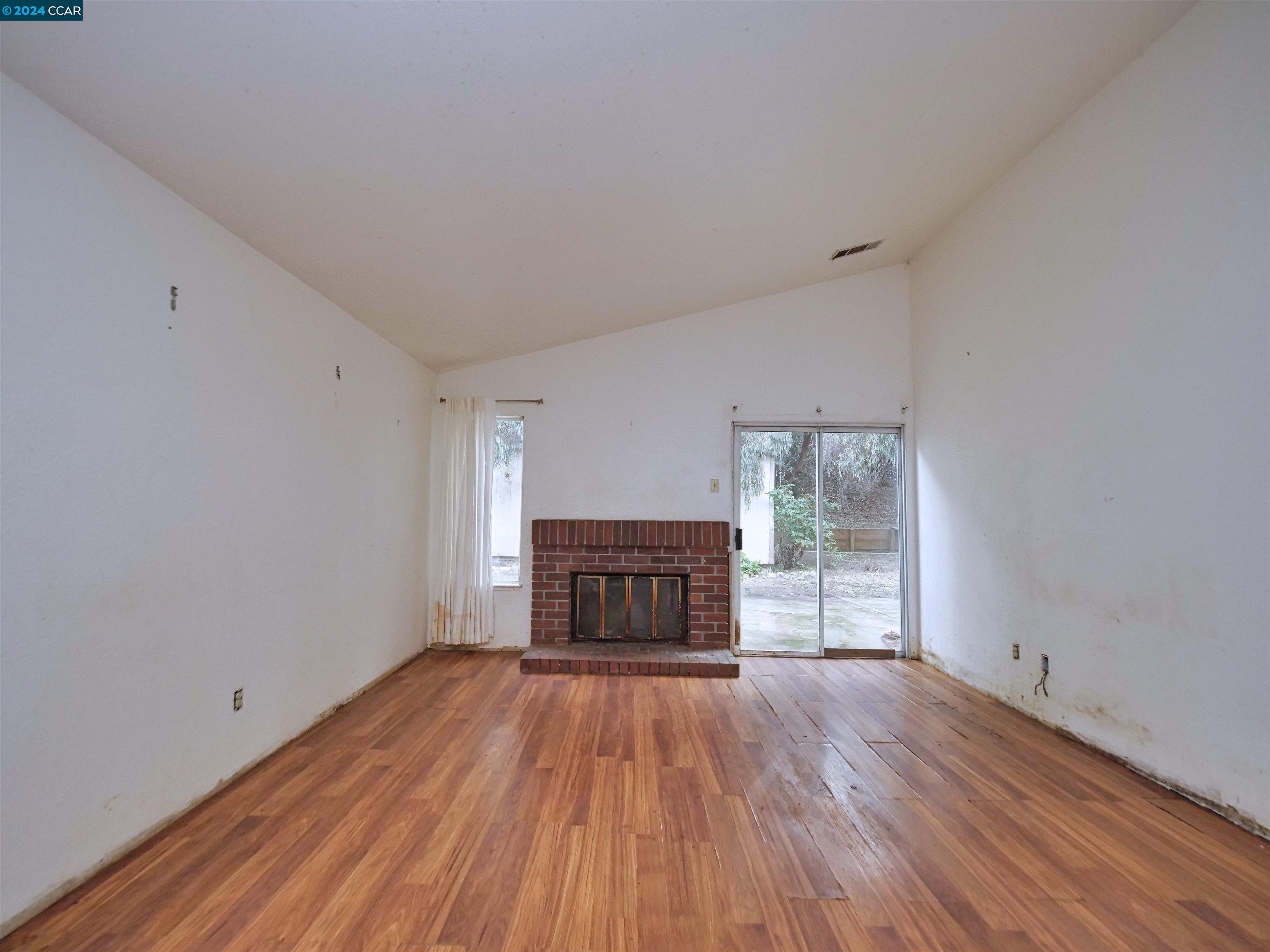1050 Pueblo Court