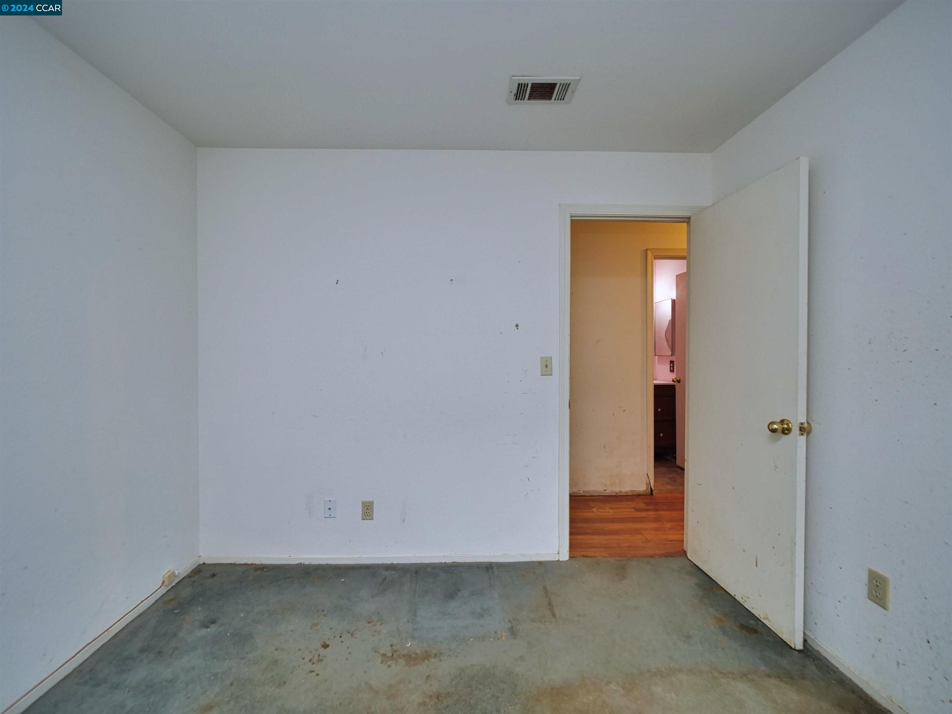 1050 Pueblo Court