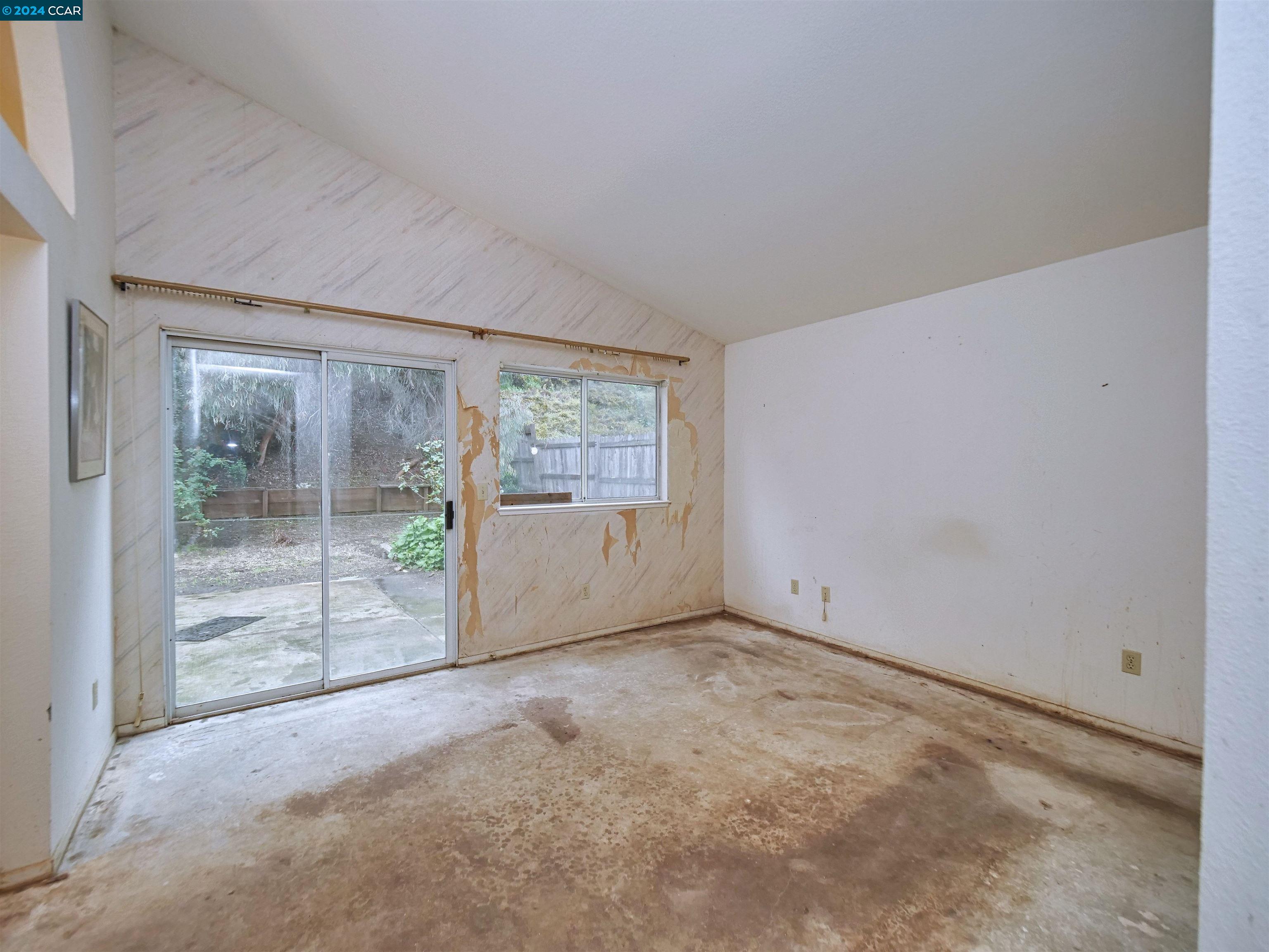 1050 Pueblo Court
