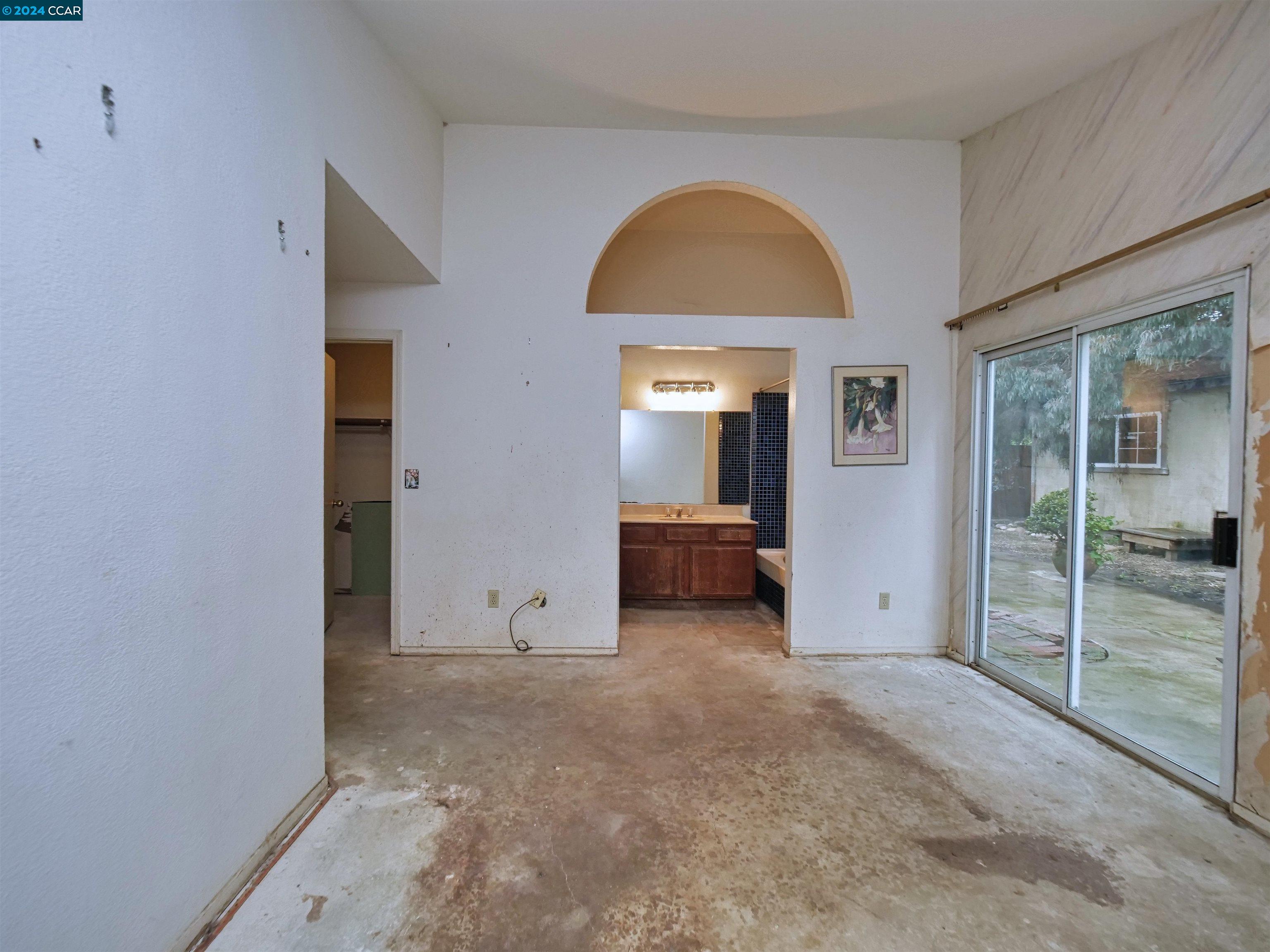 1050 Pueblo Court