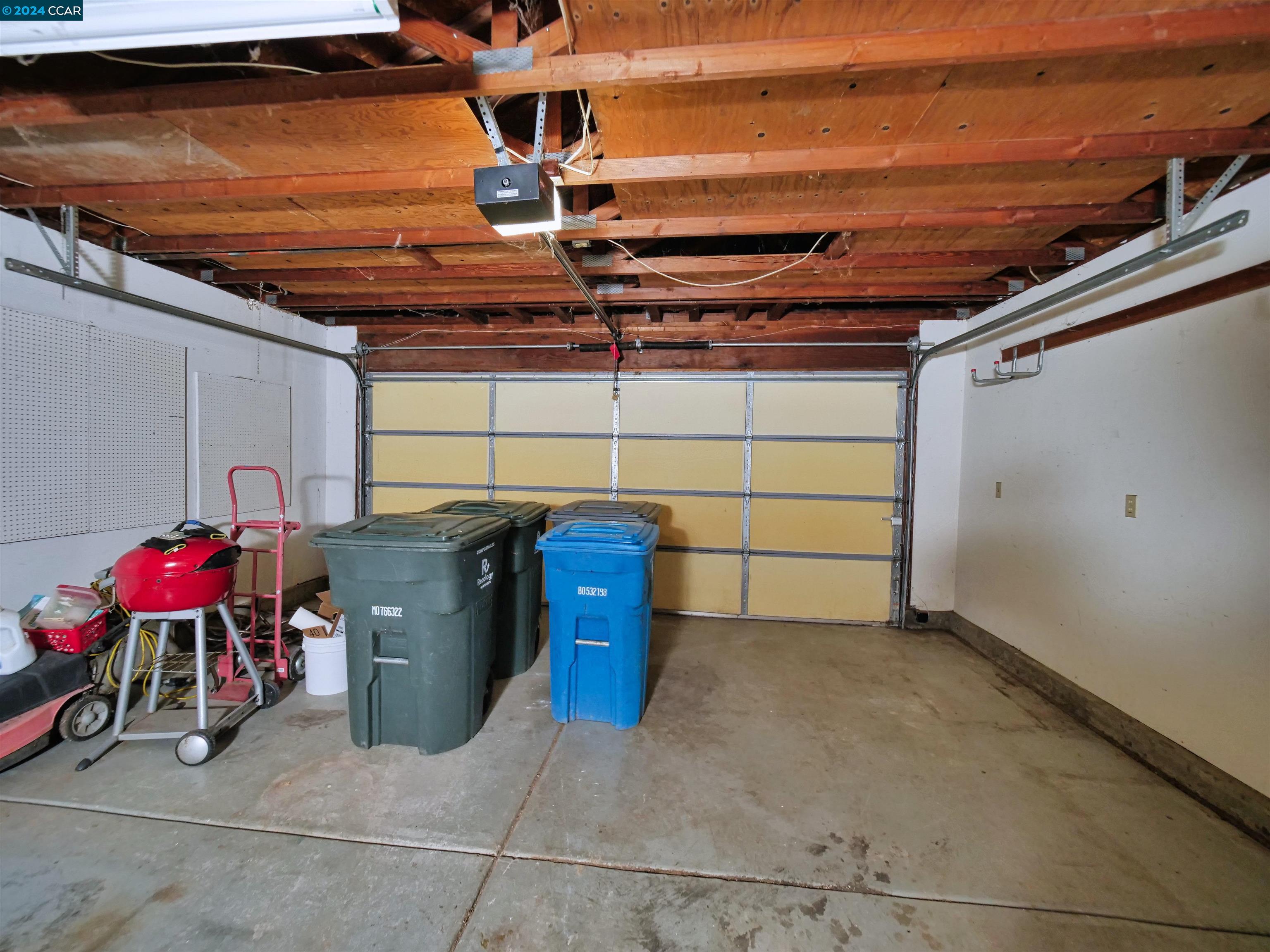 1050 Pueblo Court