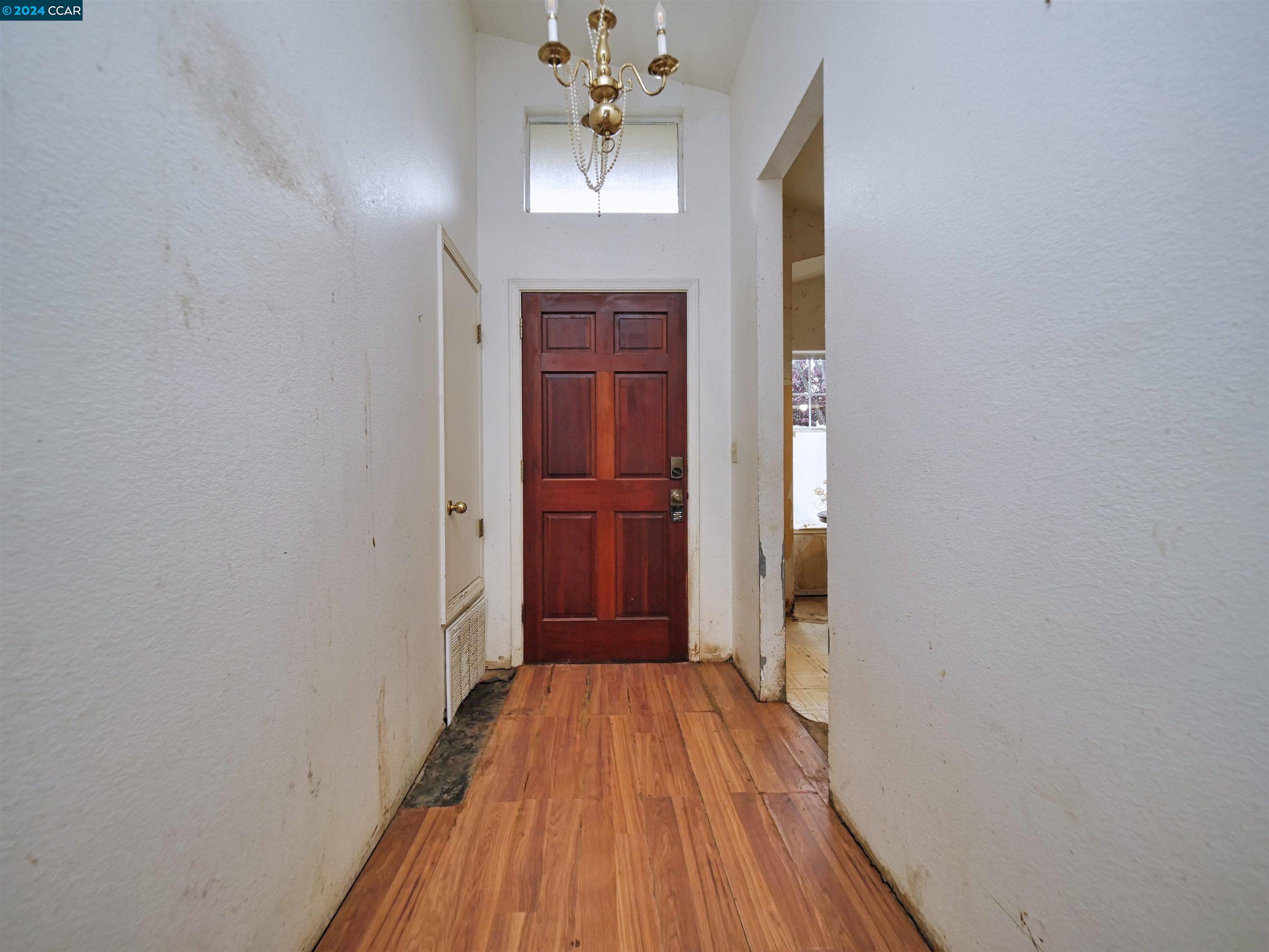 1050 Pueblo Court