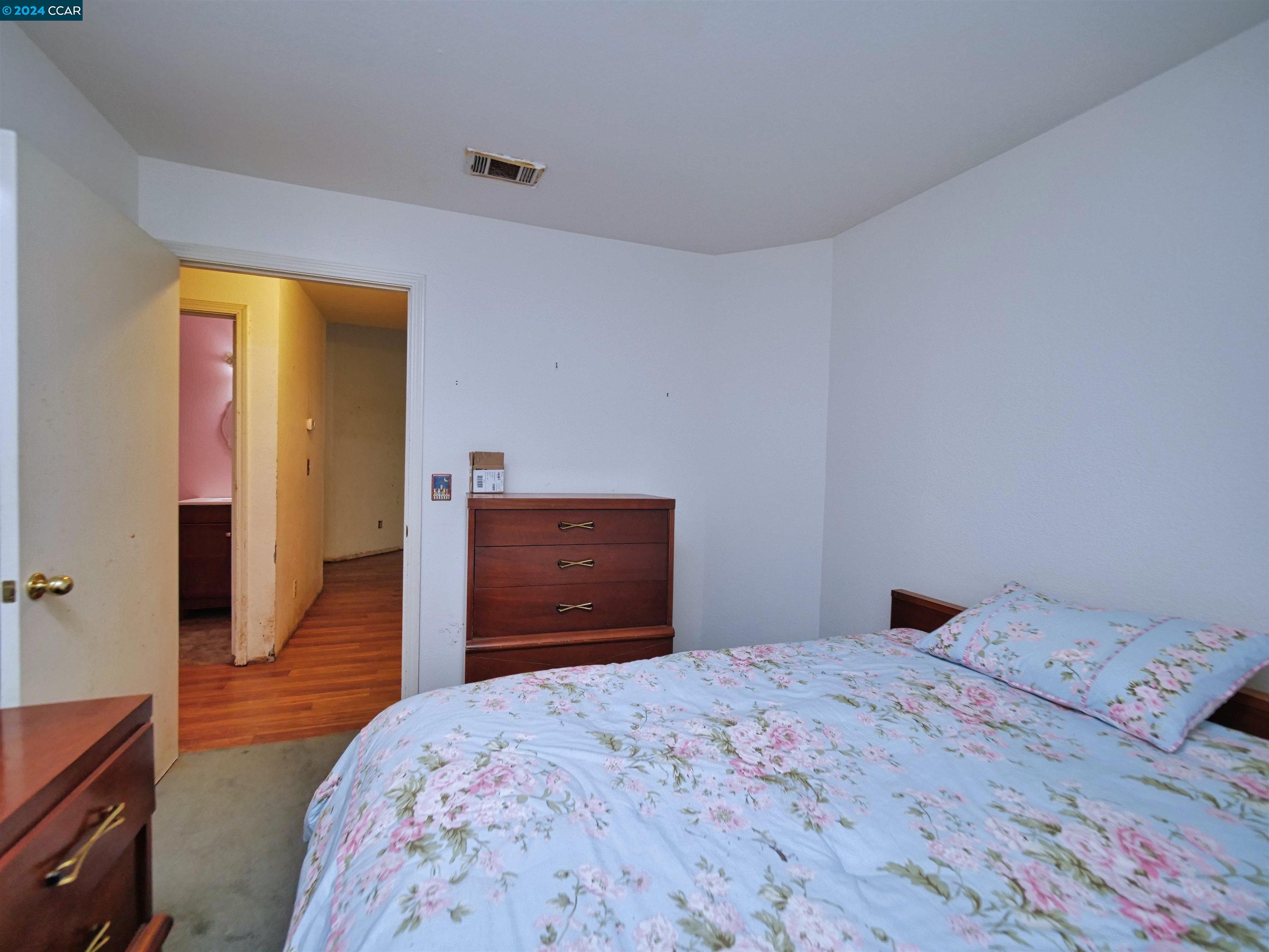 1050 Pueblo Court