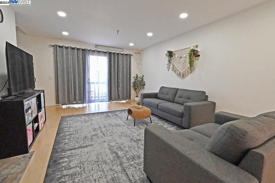 3555 Norton Way # 15