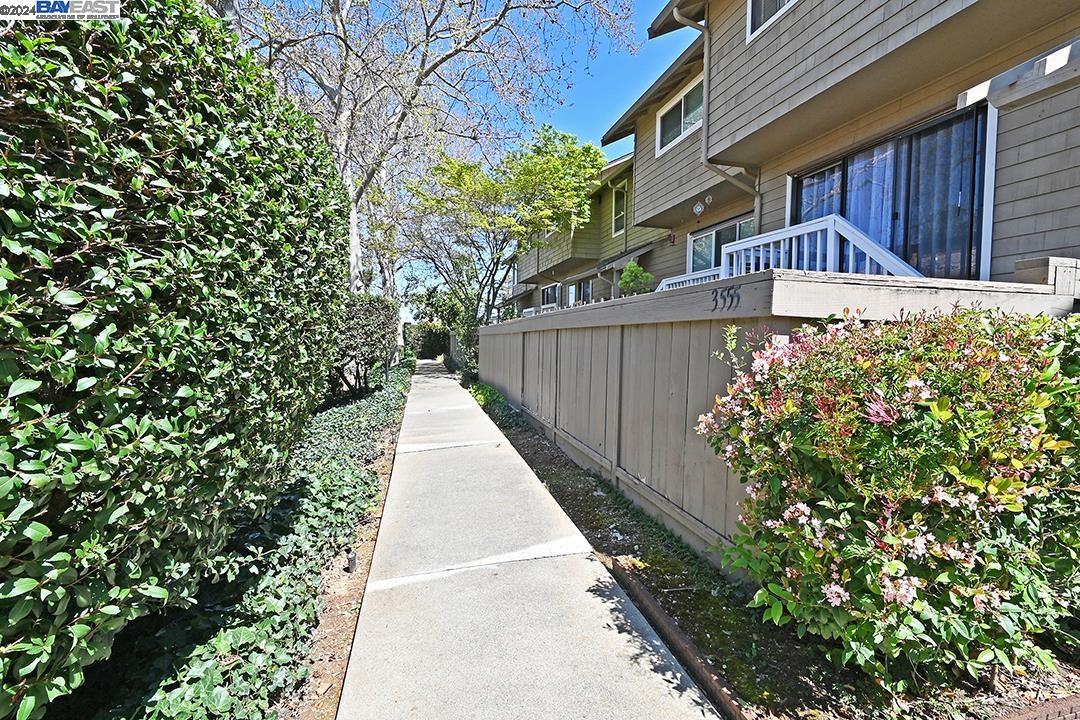 3555 Norton Way # 15