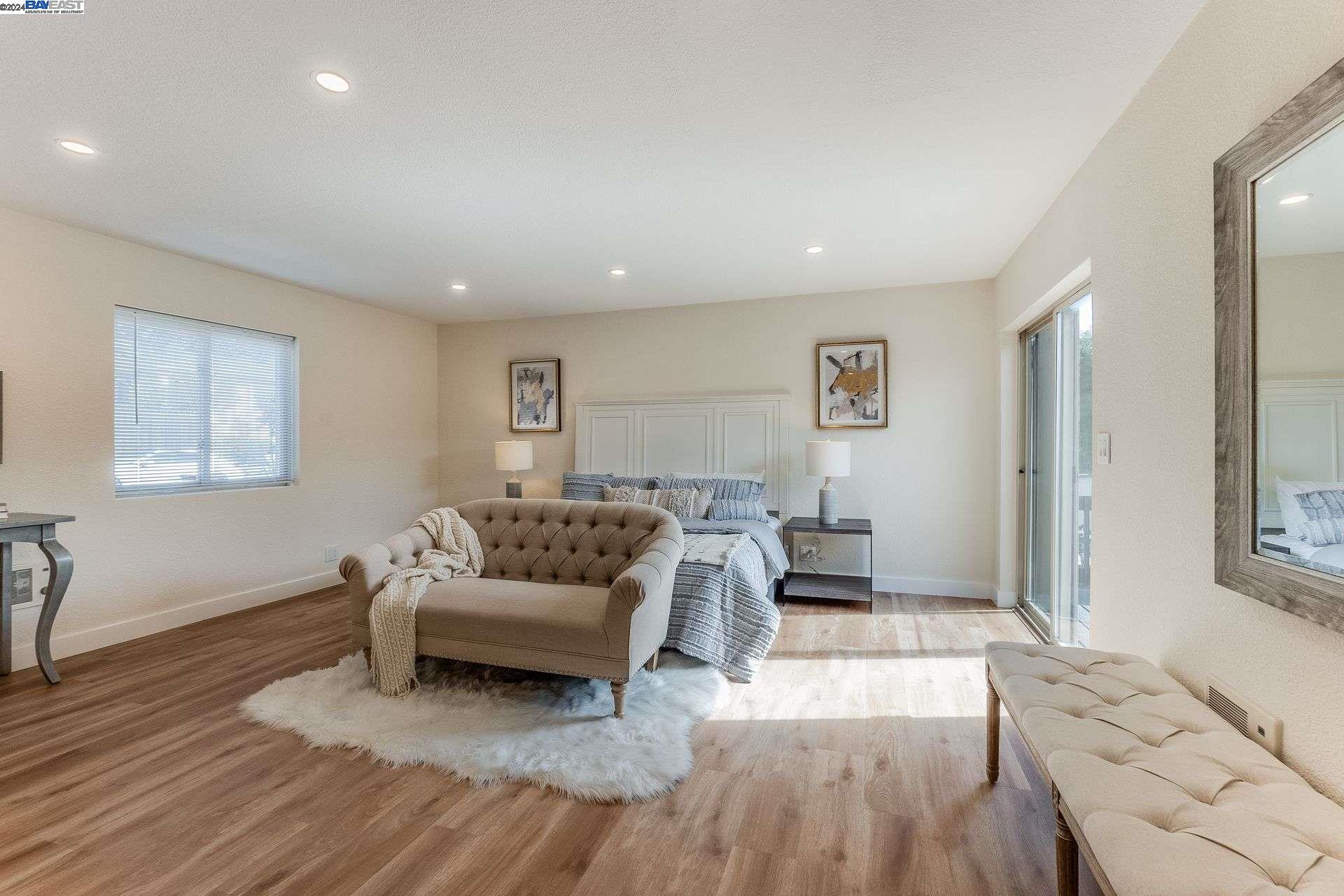 895 Yuba St