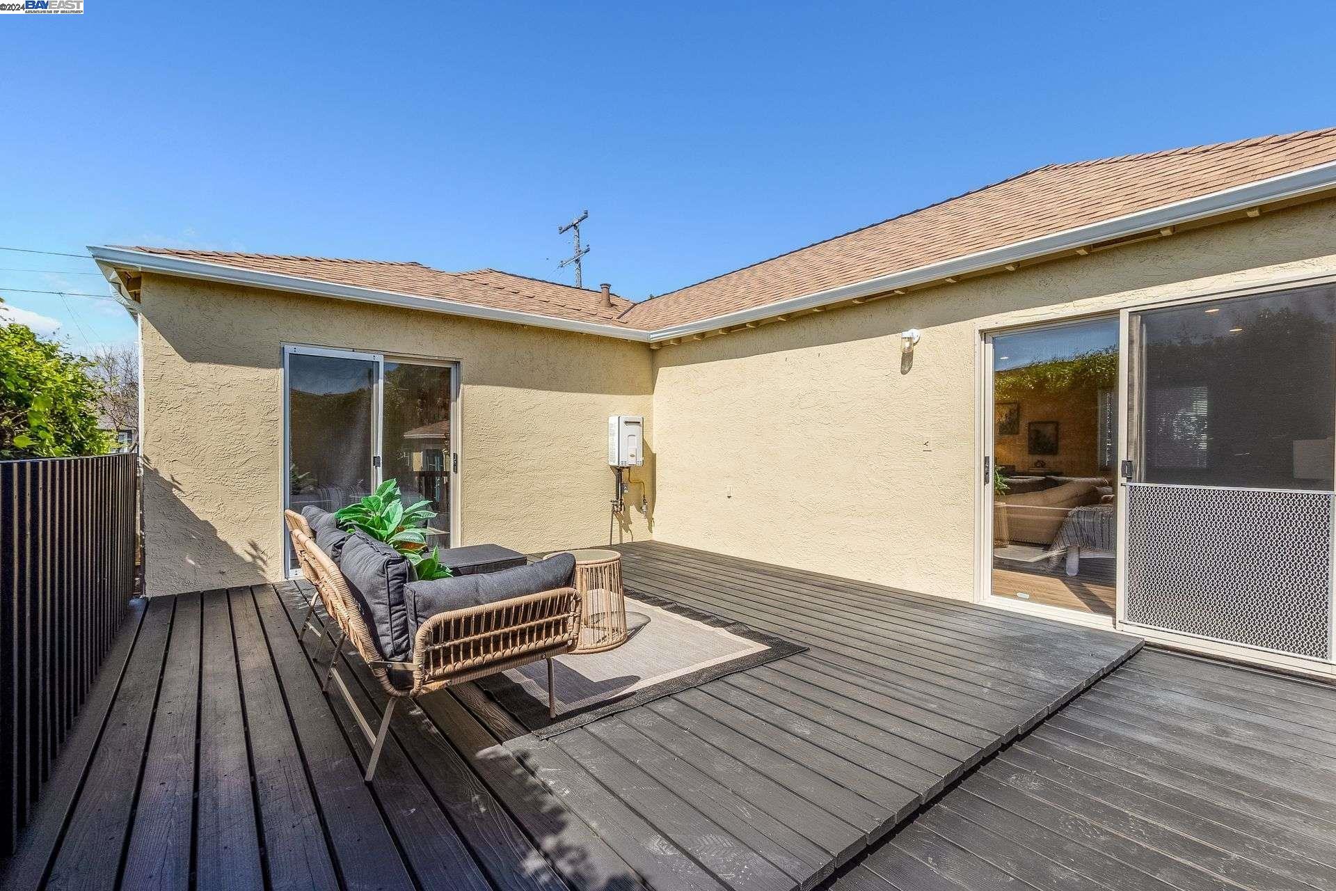 895 Yuba St