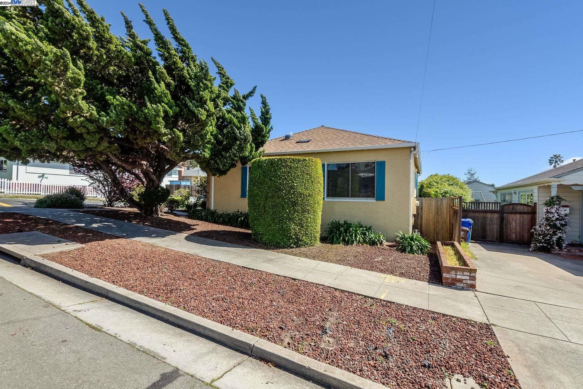 895 Yuba St