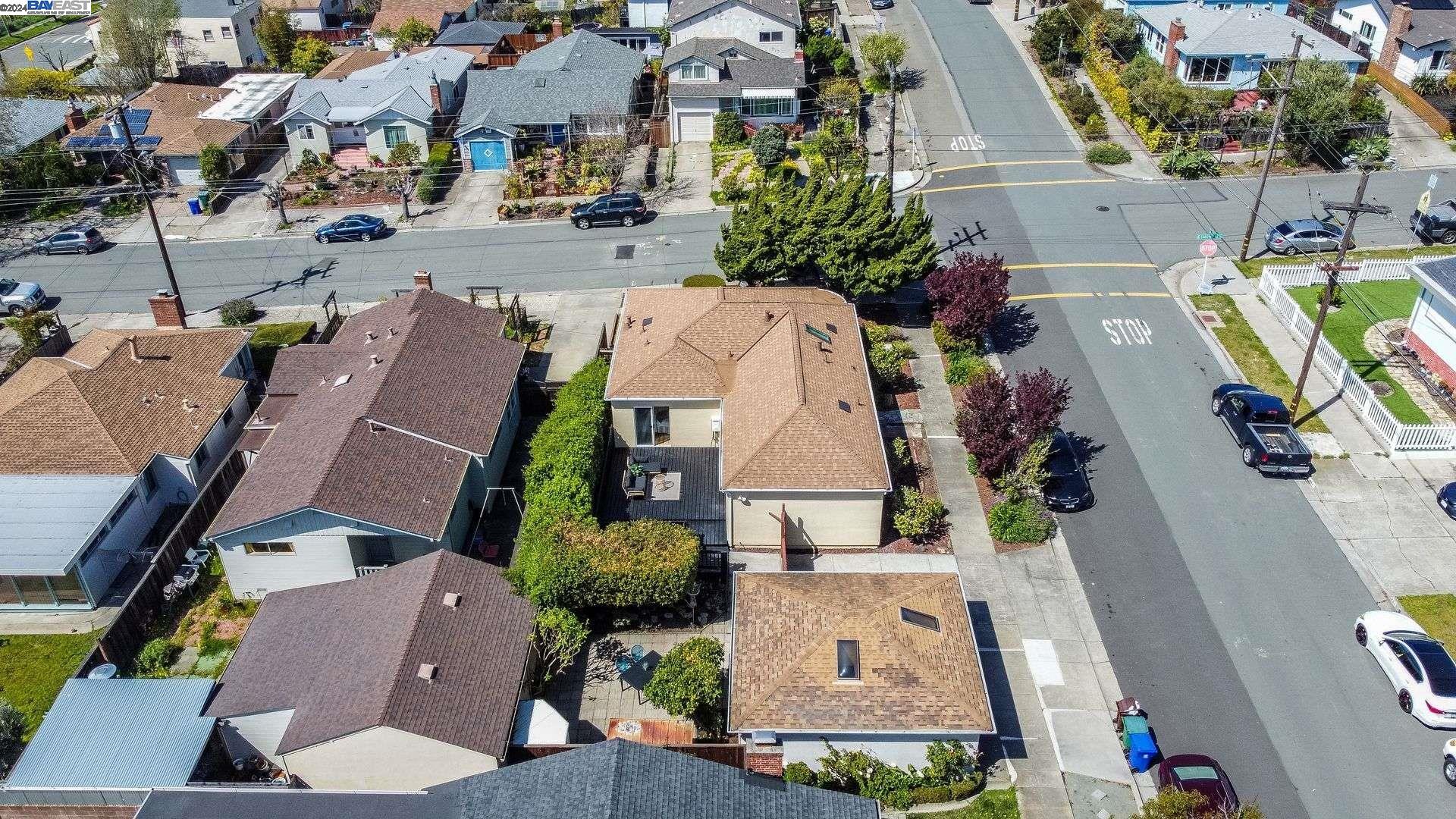 895 Yuba St